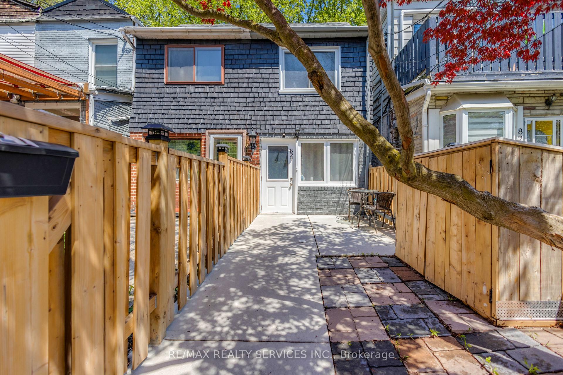 Photo 4 of 827 Craven Road, Toronto, Greenwood-Coxwell — HOMEH