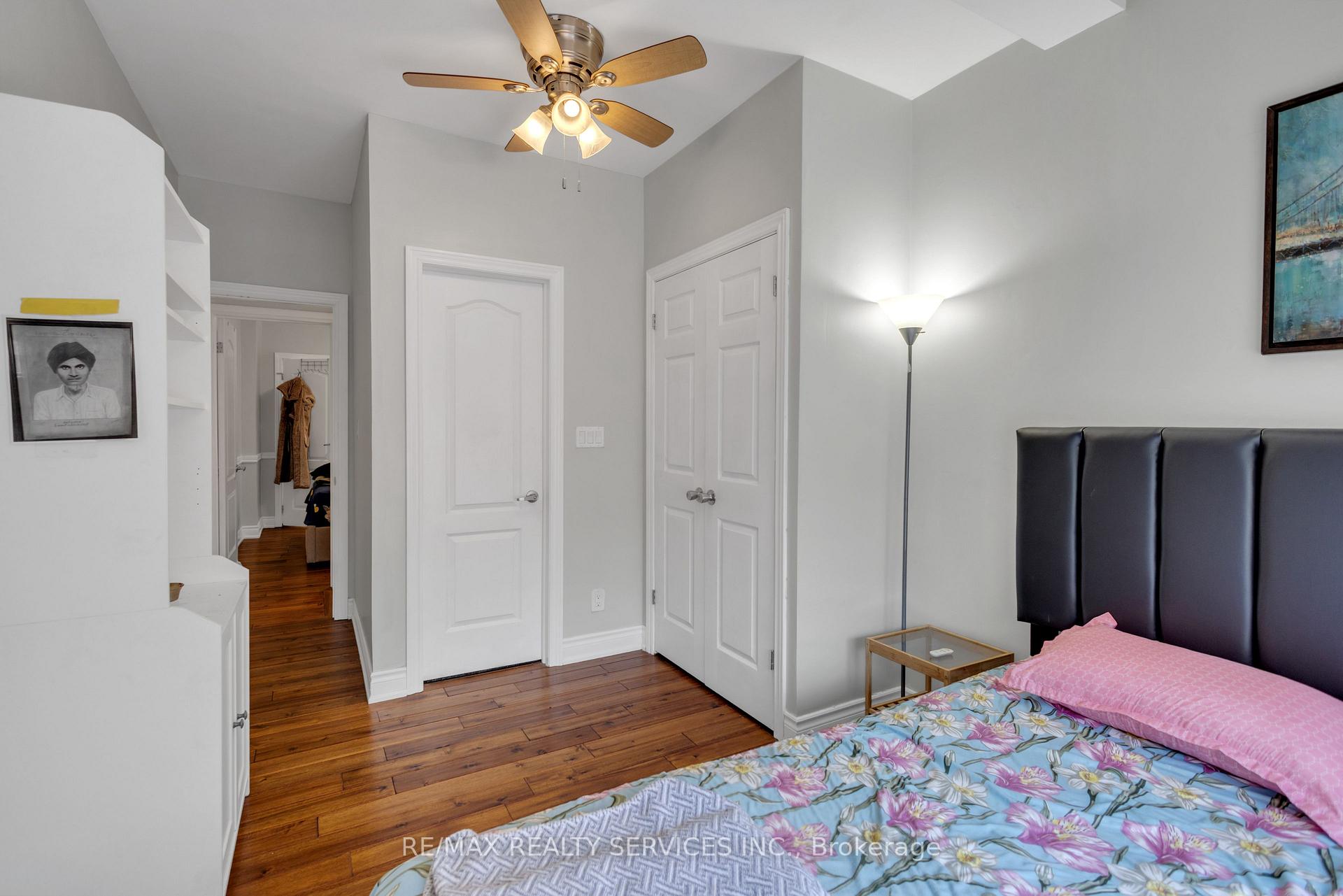 Photo 36 of 827 Craven Road, Toronto, Greenwood-Coxwell — HOMEH