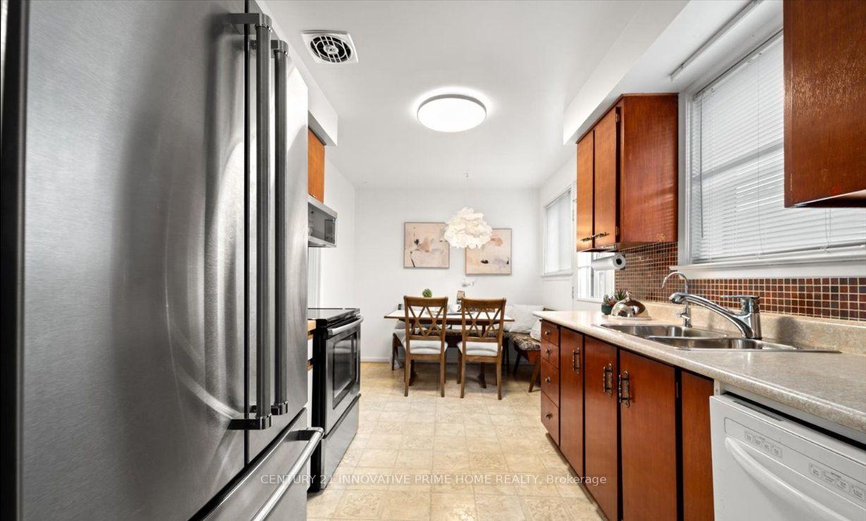 Photo 9 of Unit Main, 20 Hurley Crescent, Scarborough, Bendale — HOMEH