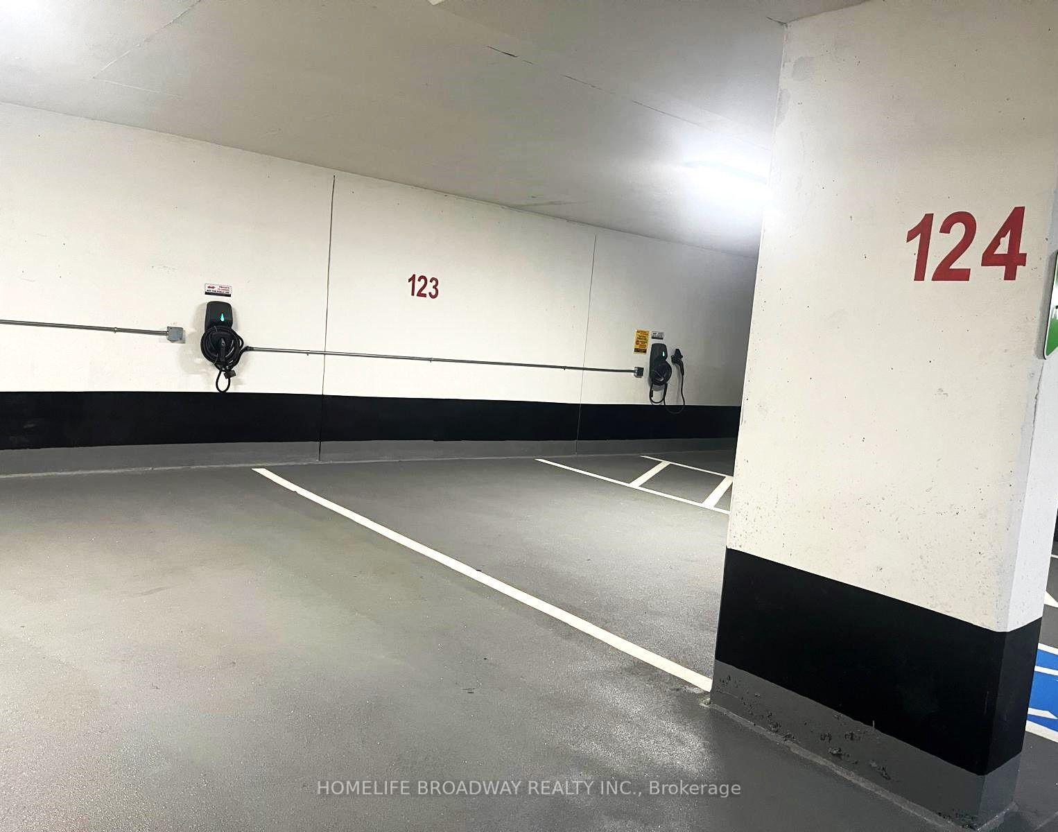 Photo 2 of Unit 4109, 8 Water Walk Drive, Markham, Unionville — HOMEH