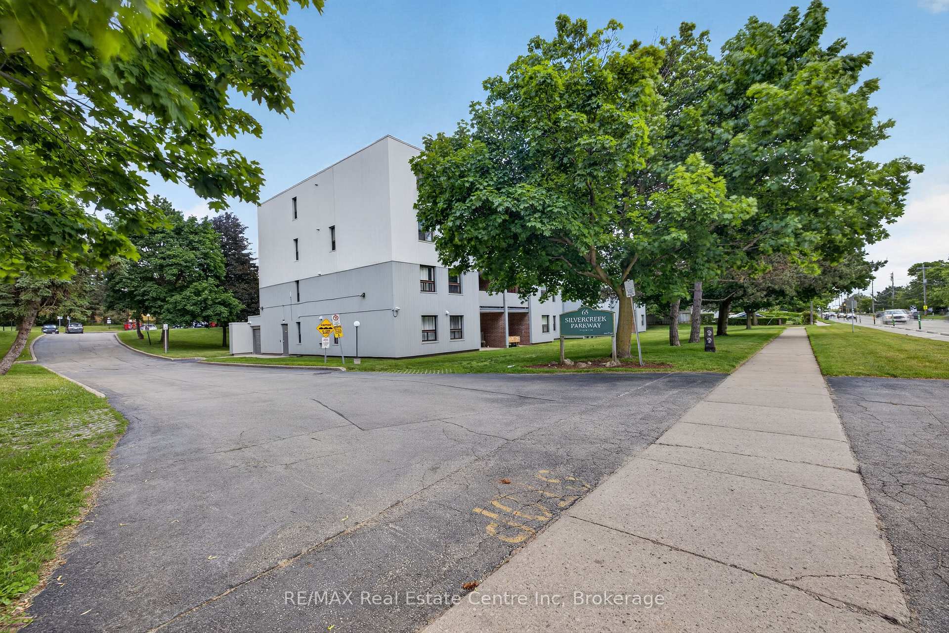 Front of Unit 401, 65 Silvercreek Parkway N