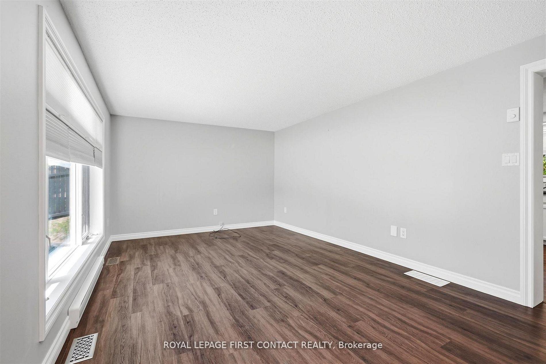 Photo 18 of 312 Barnett Avenue, Midland — HOMEH