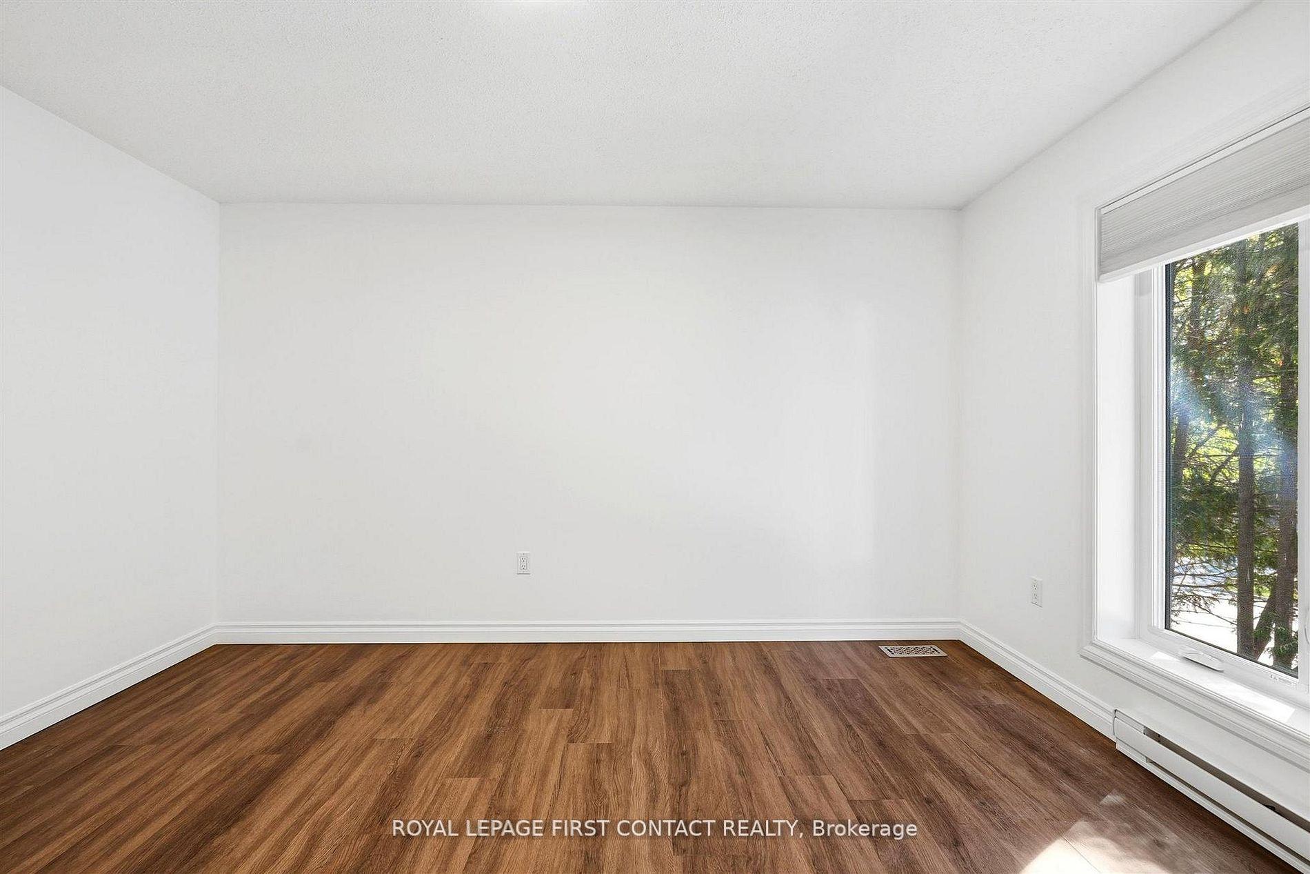 Photo 21 of 312 Barnett Avenue, Midland — HOMEH