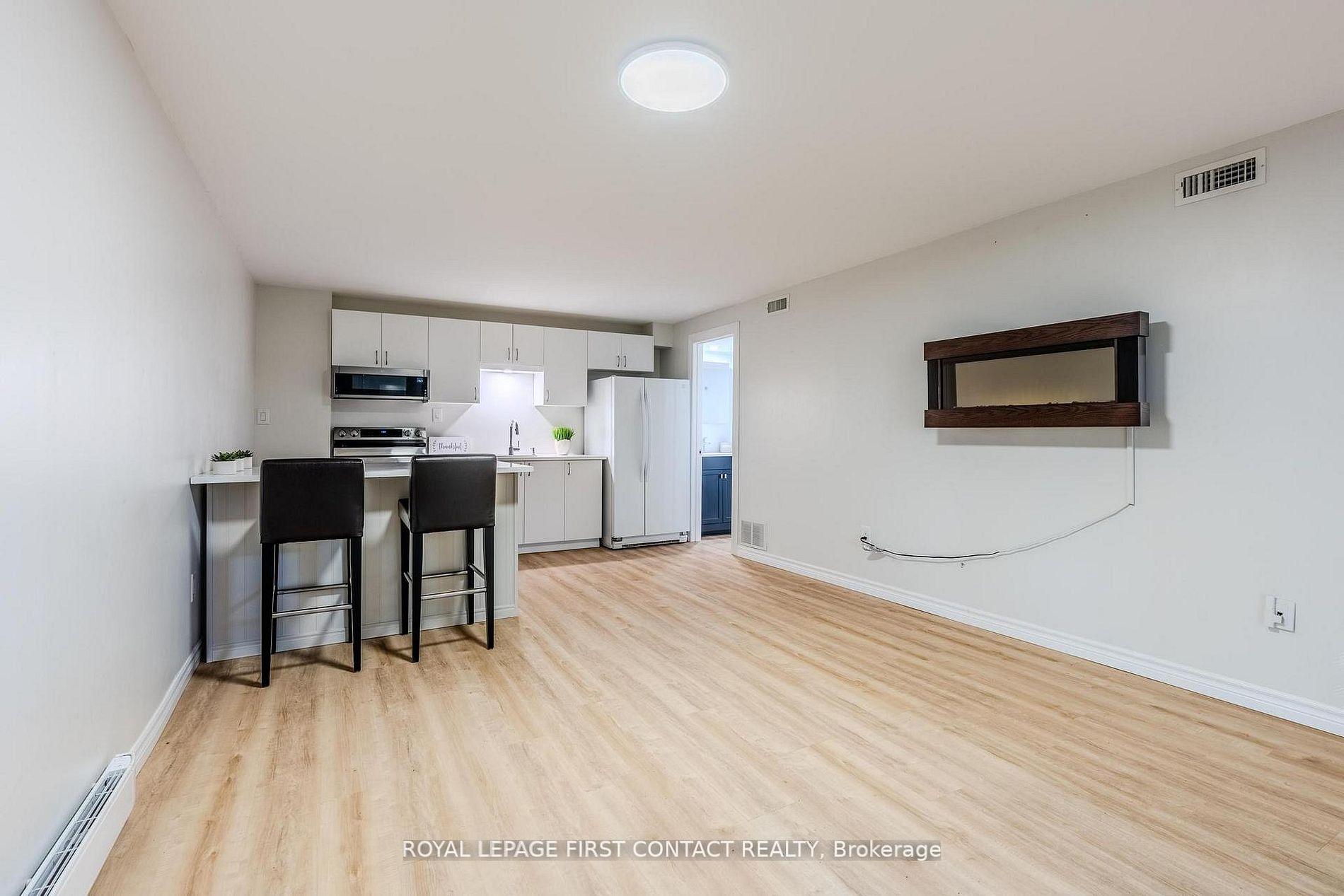 Photo 31 of 312 Barnett Avenue, Midland — HOMEH
