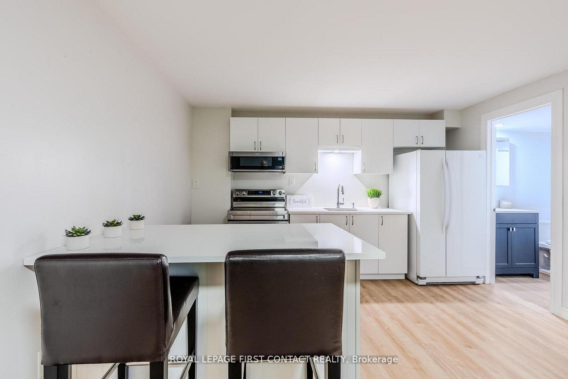 Photo 35 of 312 Barnett Avenue, Midland — HOMEH