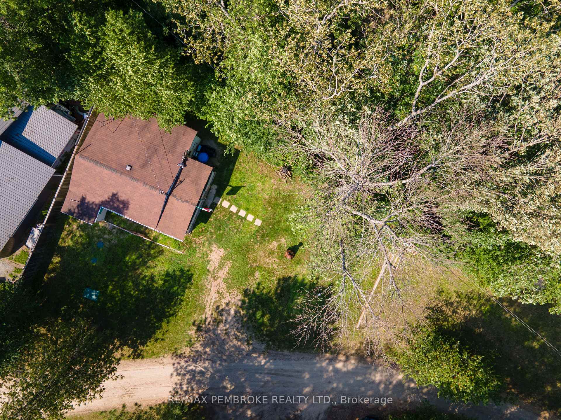 Photo 6 of 19B Moores Beach Road, Whitewater Region, Whitewater Region — HOMEH