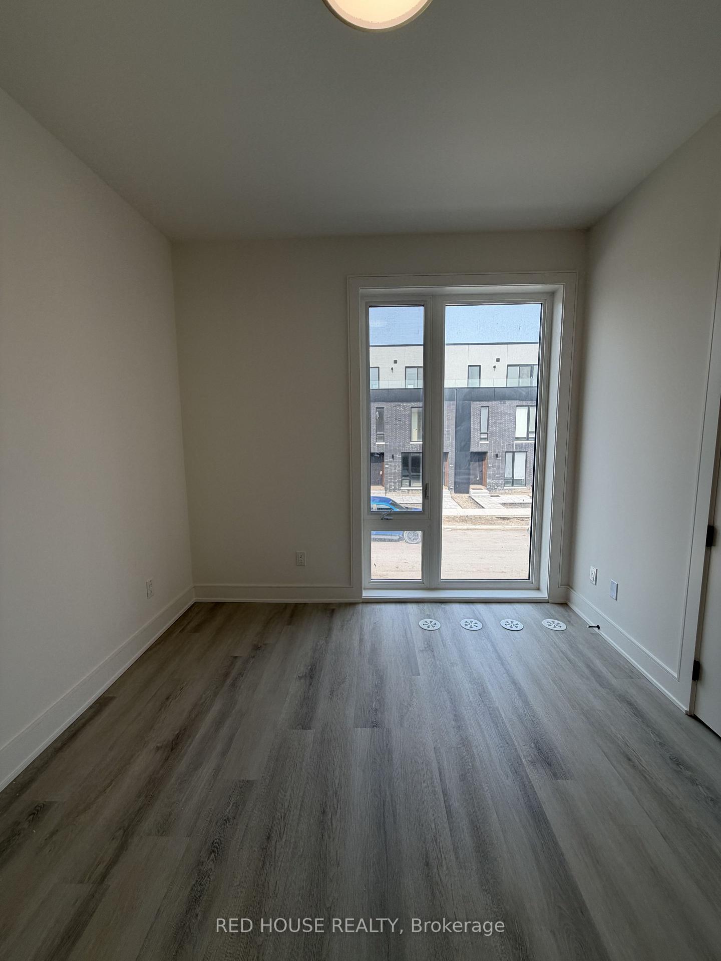 Photo 12 of 115 Everett Common, St. Catharines, Oakdale — HOMEH