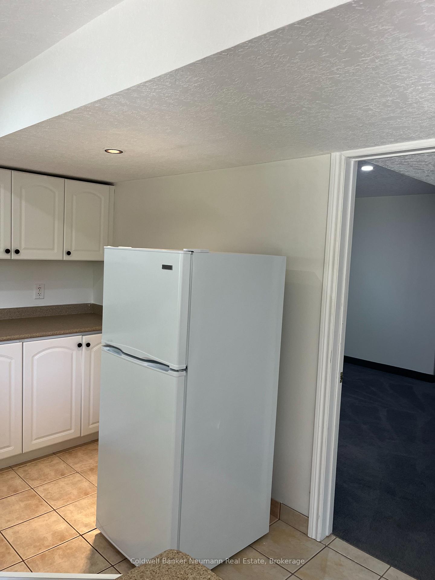 Photo 11 of Unit LOWER, 198 Summerfield Drive, Guelph, Pineridge/Westminster Woods — HOMEH