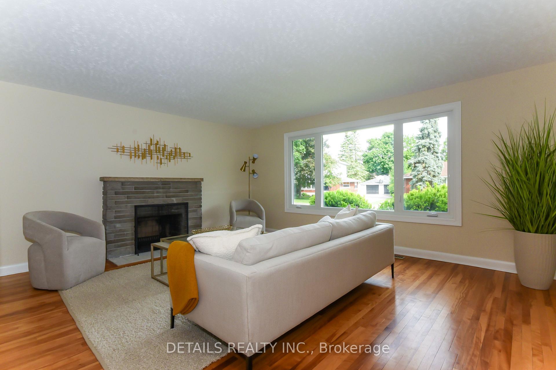 Photo 7 of Unit Unit A and B, 2364 Cheshire Road, Ottawa, Parkway Park — HOMEH