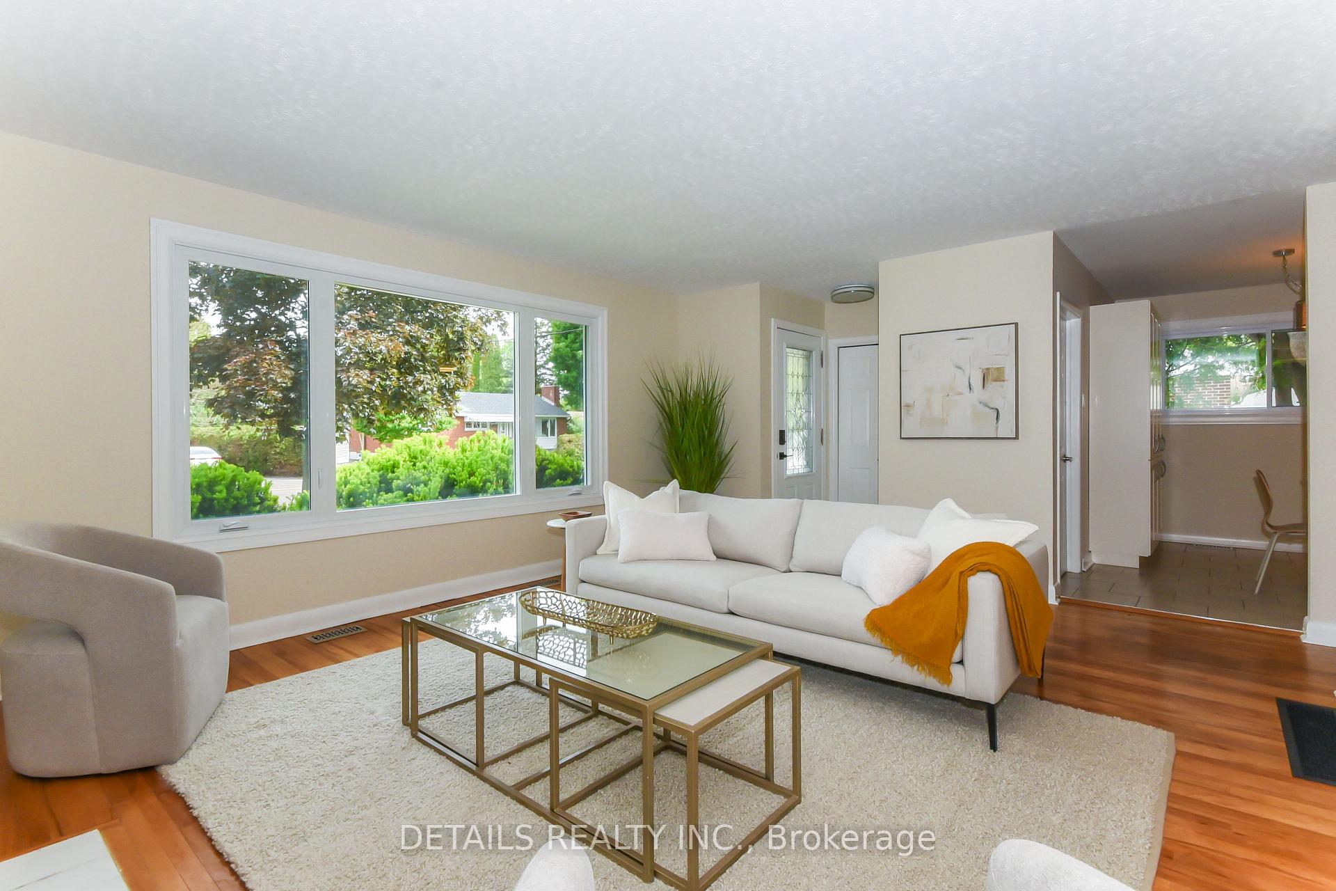 Photo 11 of Unit Unit A and B, 2364 Cheshire Road, Ottawa, Parkway Park — HOMEH