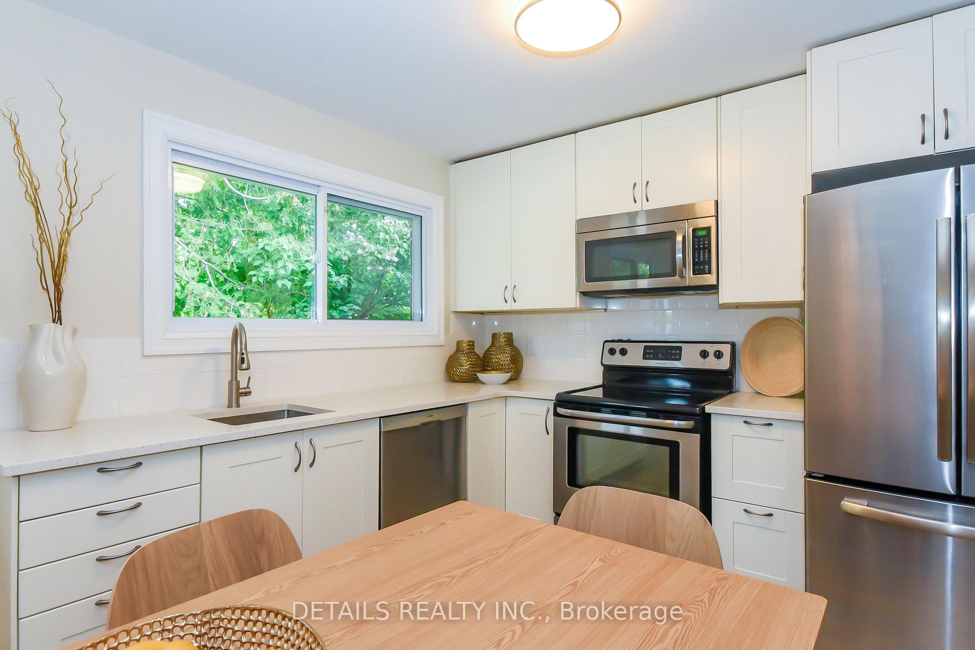 Photo 14 of Unit Unit A and B, 2364 Cheshire Road, Ottawa, Parkway Park — HOMEH