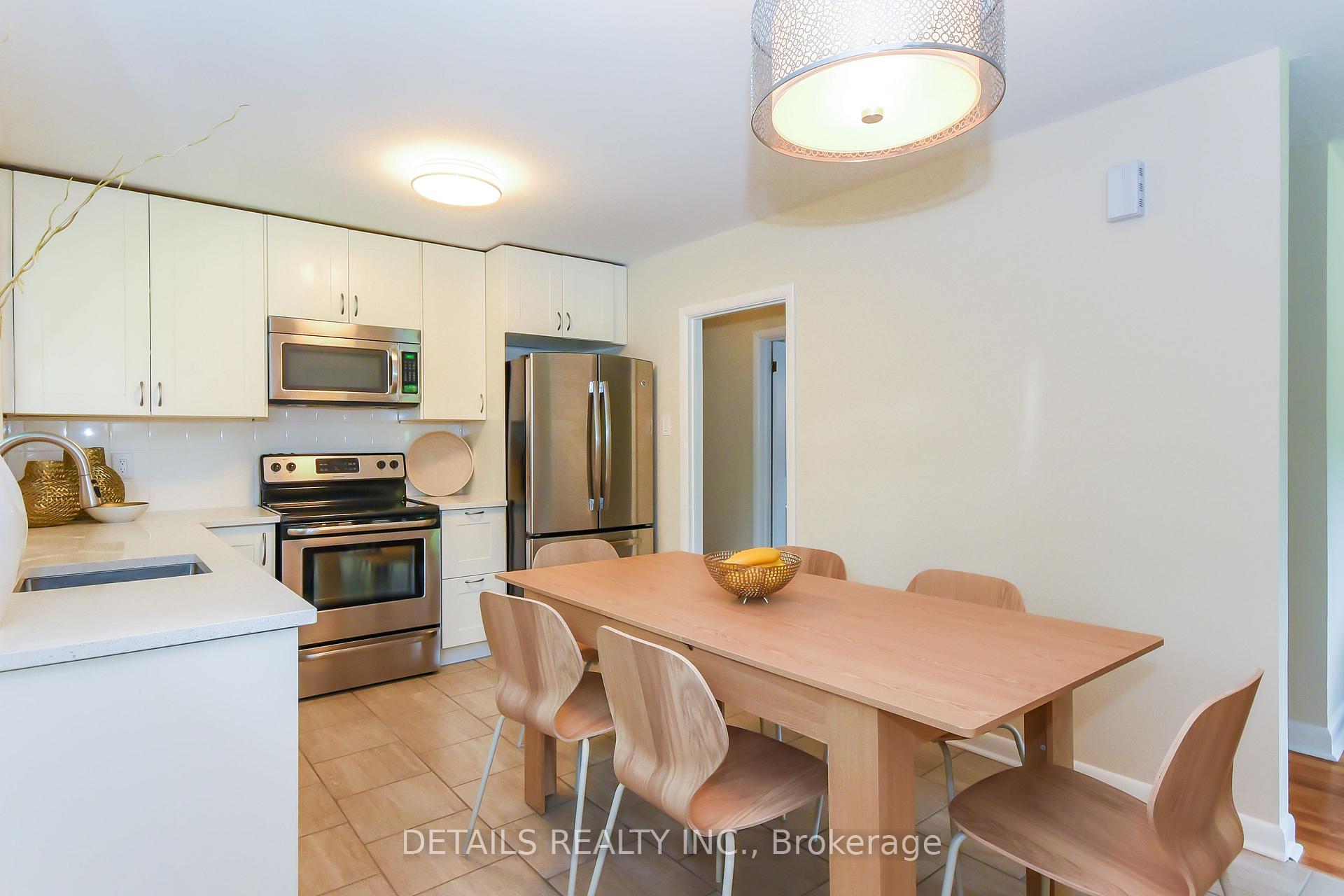 Photo 19 of Unit Unit A and B, 2364 Cheshire Road, Ottawa, Parkway Park — HOMEH