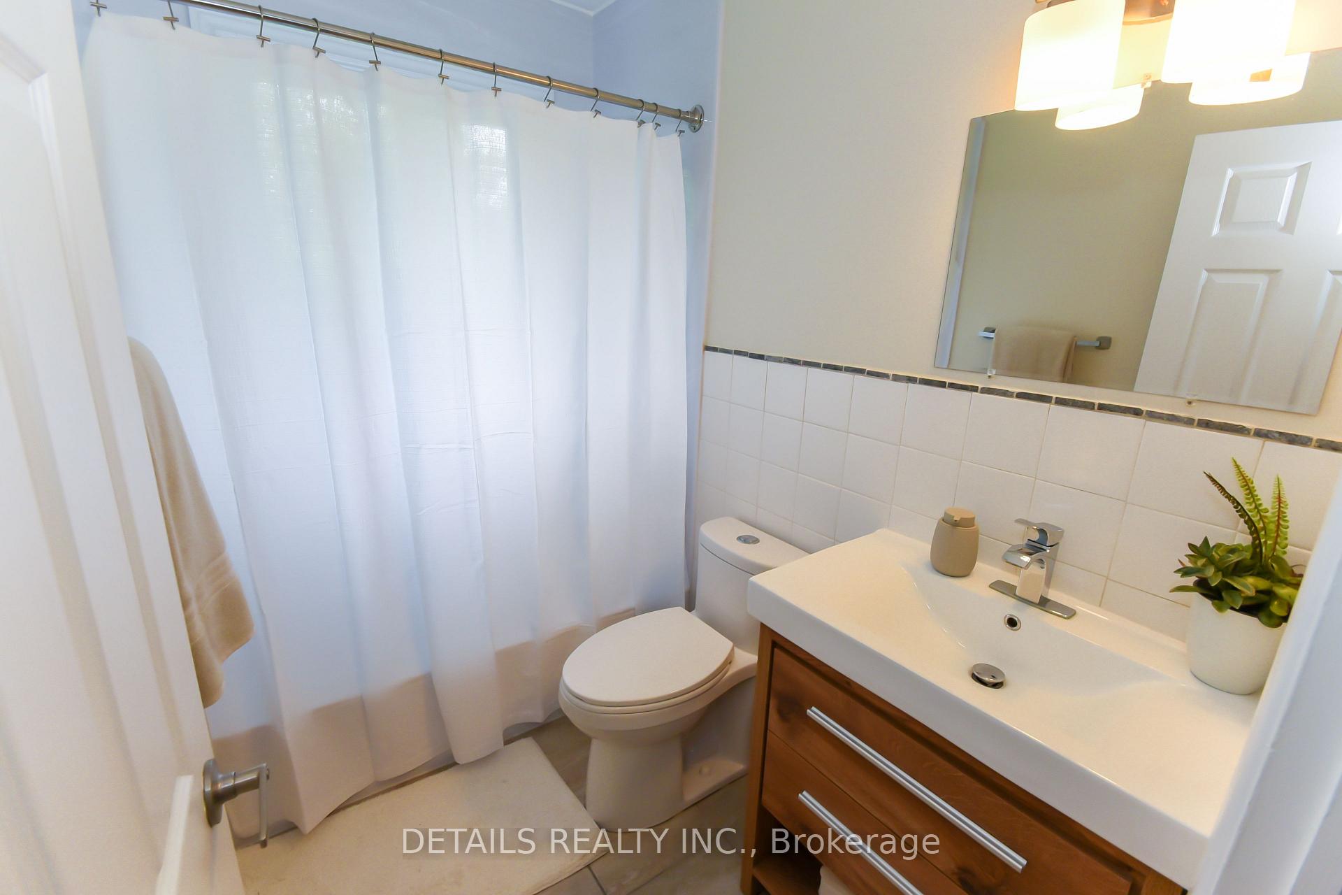 Photo 26 of Unit Unit A and B, 2364 Cheshire Road, Ottawa, Parkway Park — HOMEH
