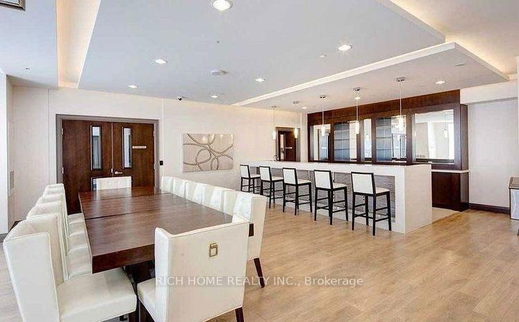 Photo 10 of Unit 1205, 7165 Yonge Street, Markham, Thornhill — HOMEH