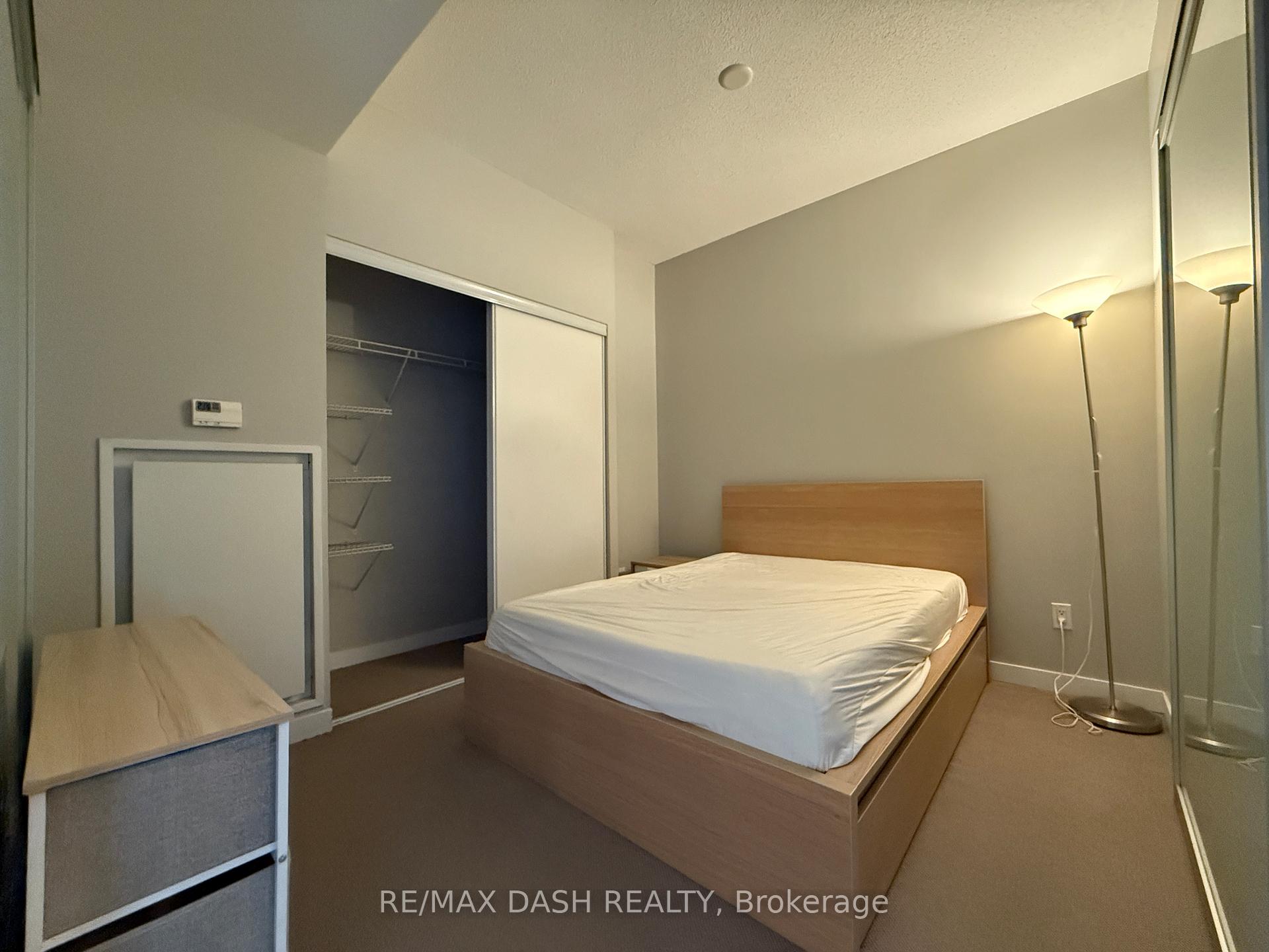 Photo 17 of Unit 918, 55 East Liberty Street, Toronto, Niagara — HOMEH