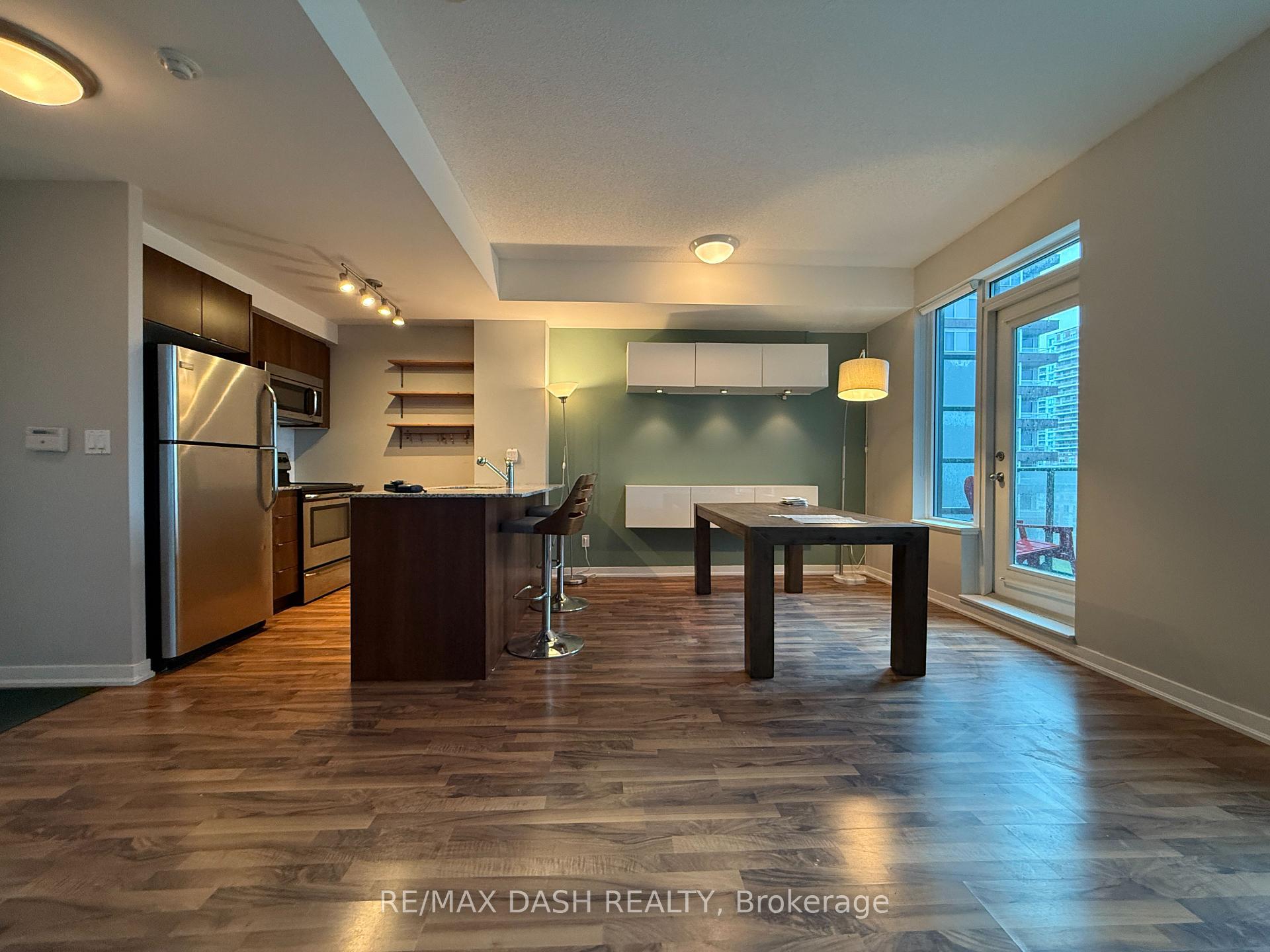 Photo 23 of Unit 918, 55 East Liberty Street, Toronto, Niagara — HOMEH