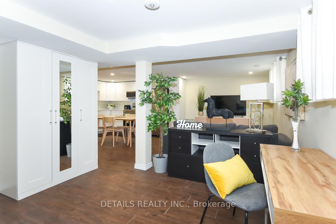 Photo 2 of Unit B, 2151 Lambeth Walk, Ottawa, Parkway Park — HOMEH