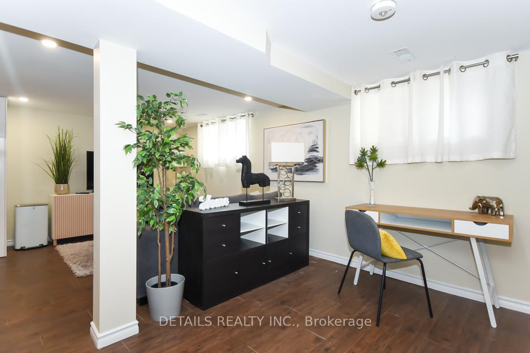Photo 4 of Unit B, 2151 Lambeth Walk, Ottawa, Parkway Park — HOMEH