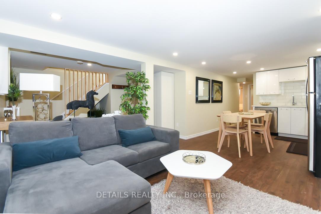 Photo 9 of Unit B, 2151 Lambeth Walk, Ottawa, Parkway Park — HOMEH