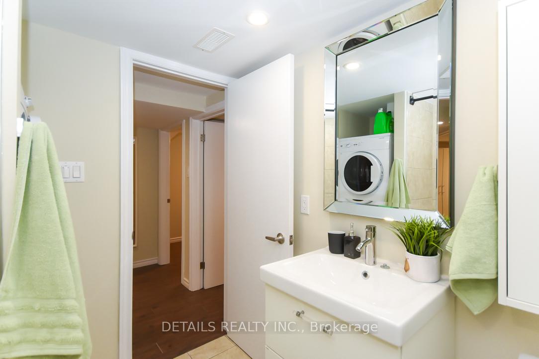 Photo 24 of Unit B, 2151 Lambeth Walk, Ottawa, Parkway Park — HOMEH