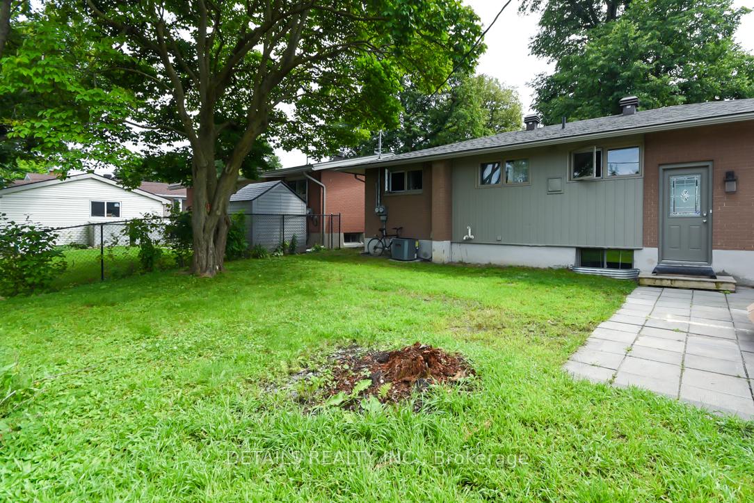 Photo 27 of Unit B, 2151 Lambeth Walk, Ottawa, Parkway Park — HOMEH