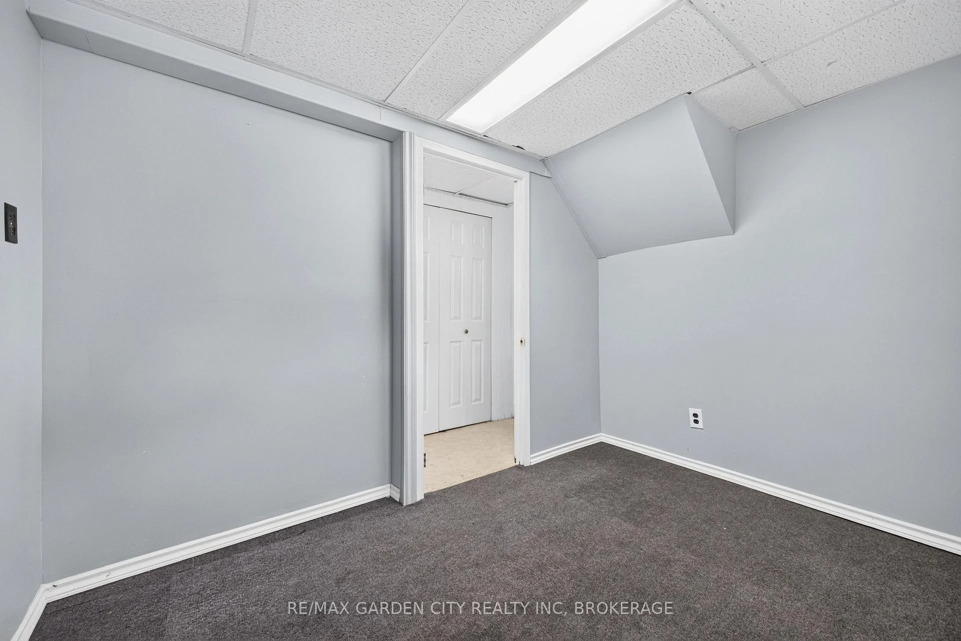 Photo 14 of Unit Lower, 38 Cypress Street, St. Catharines, Lakeport — HOMEH