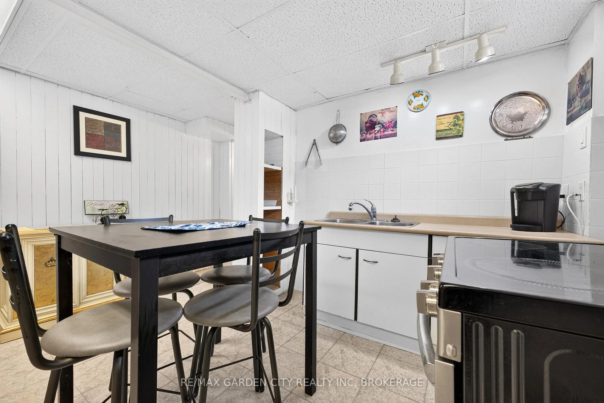 Photo 21 of Unit Lower, 38 Cypress Street, St. Catharines, Lakeport — HOMEH