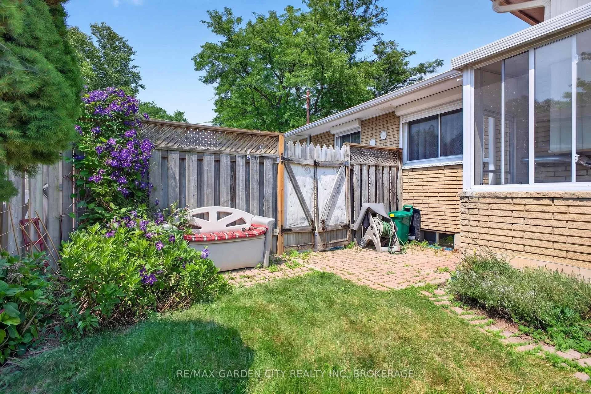 Photo 25 of Unit Lower, 38 Cypress Street, St. Catharines, Lakeport — HOMEH