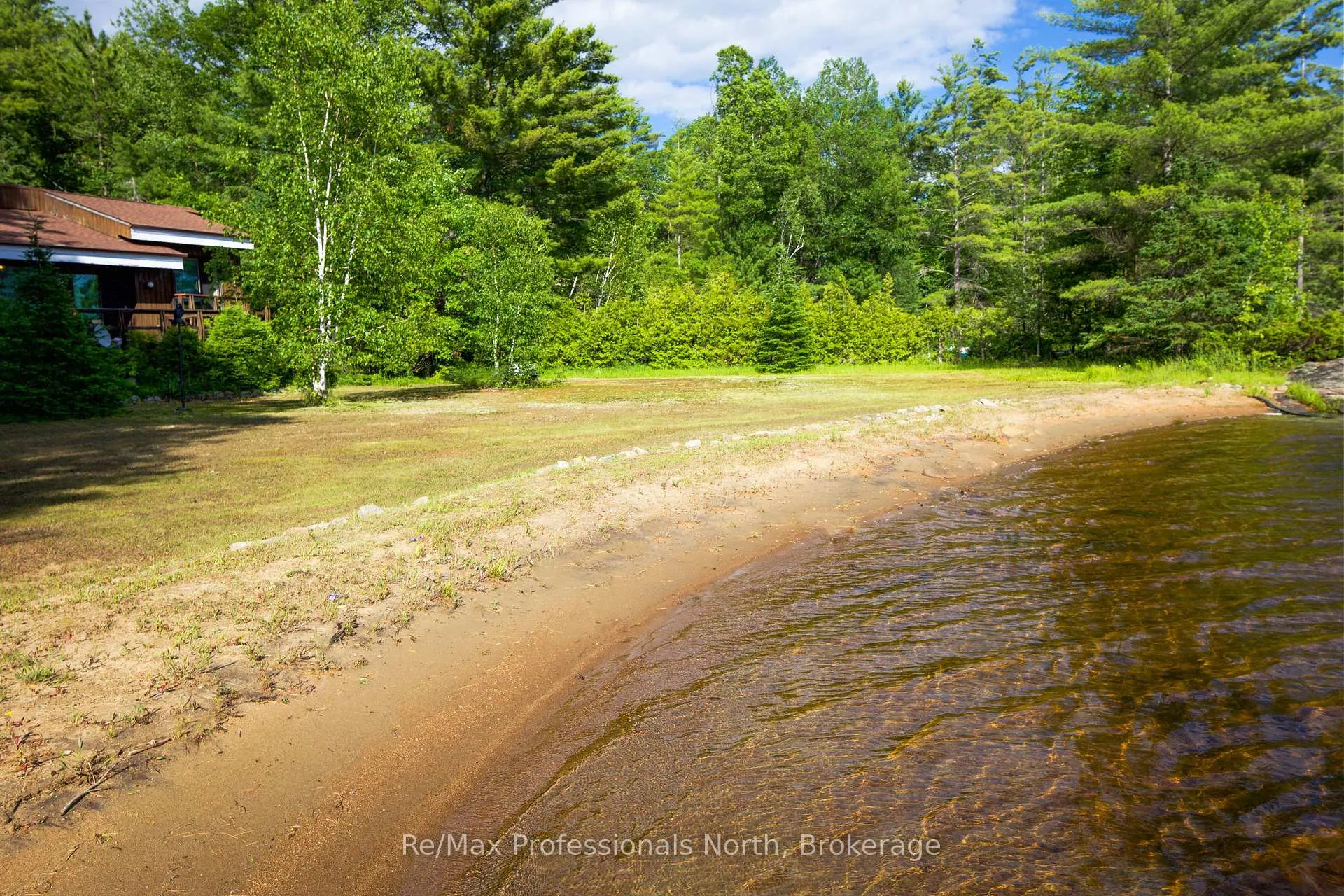 Photo 2 of 673 Peninsula Road W, Gravenhurst, Muskoka (S) — HOMEH