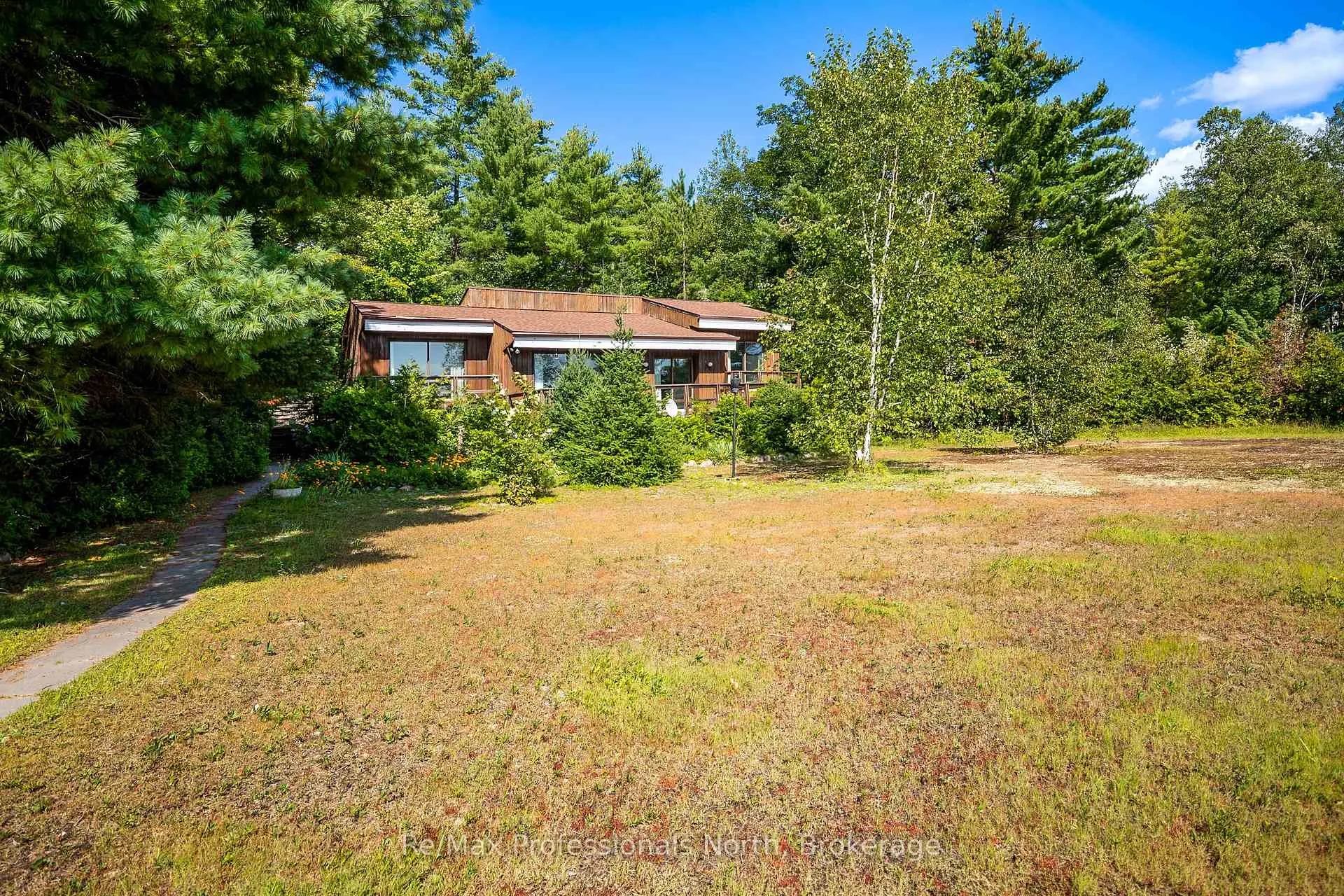 Photo 4 of 673 Peninsula Road W, Gravenhurst, Muskoka (S) — HOMEH