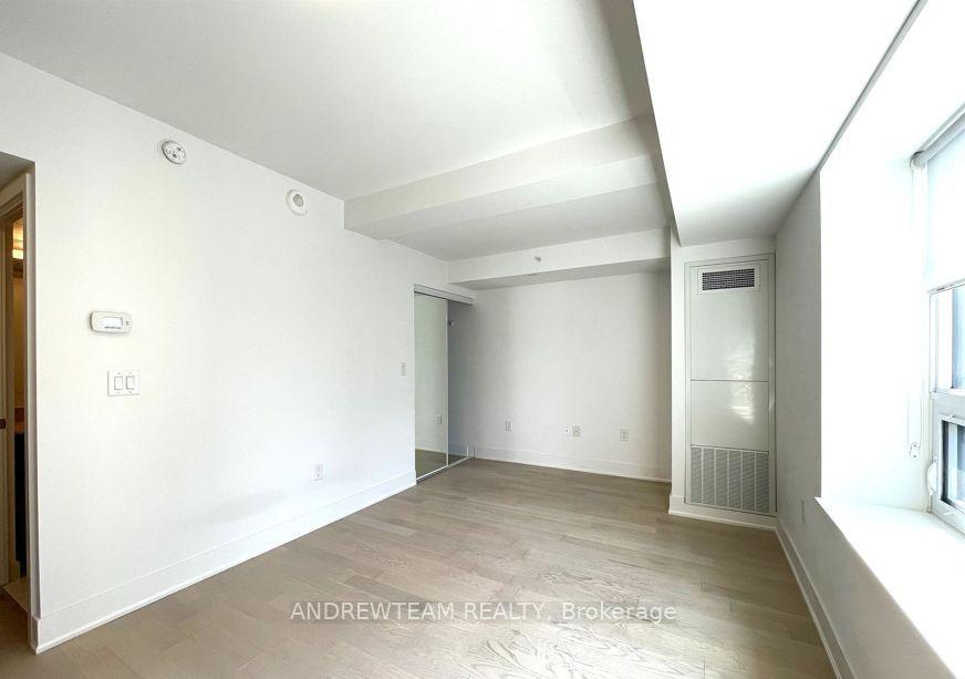 Photo 6 of Unit 2506, 955 Bay Street, Toronto, Bay Street Corridor — HOMEH