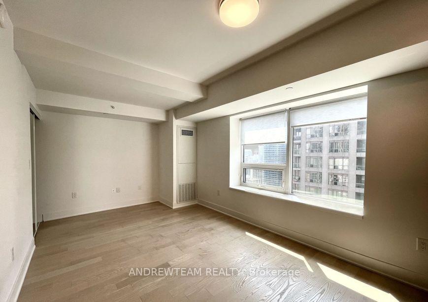 Photo 7 of Unit 2506, 955 Bay Street, Toronto, Bay Street Corridor — HOMEH