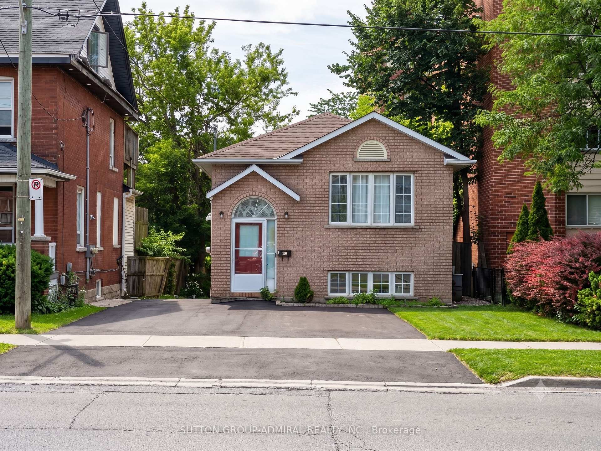 Photo 2 of 150 Centre Street S, Oshawa, Central — HOMEH