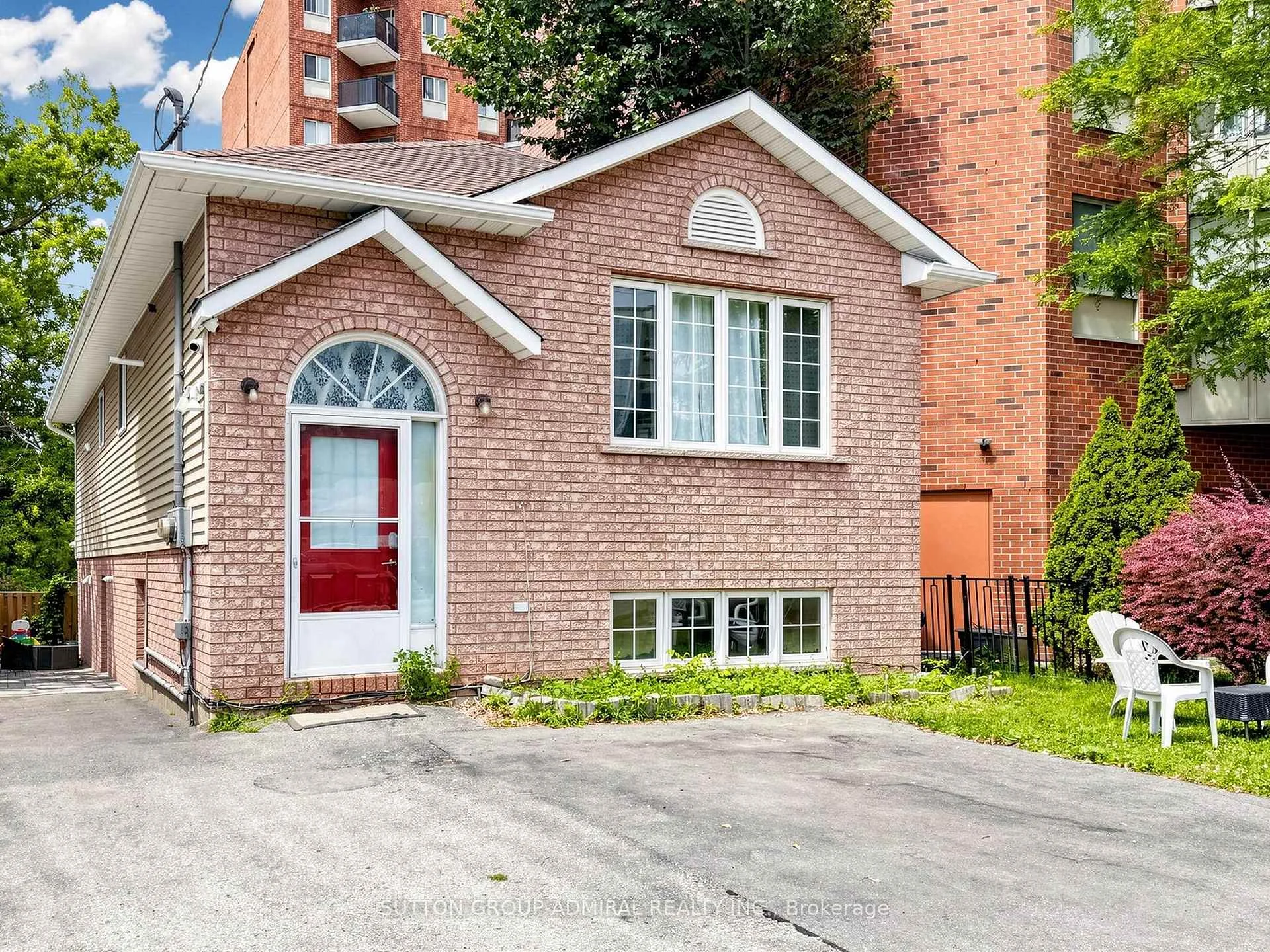 Photo 7 of 150 Centre Street S, Oshawa, Central — HOMEH