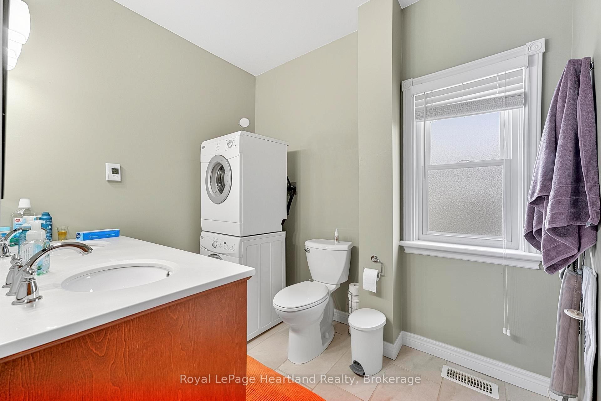 Photo 25 of 14 Elgin Avenue E, Goderich, Goderich (Town) — HOMEH