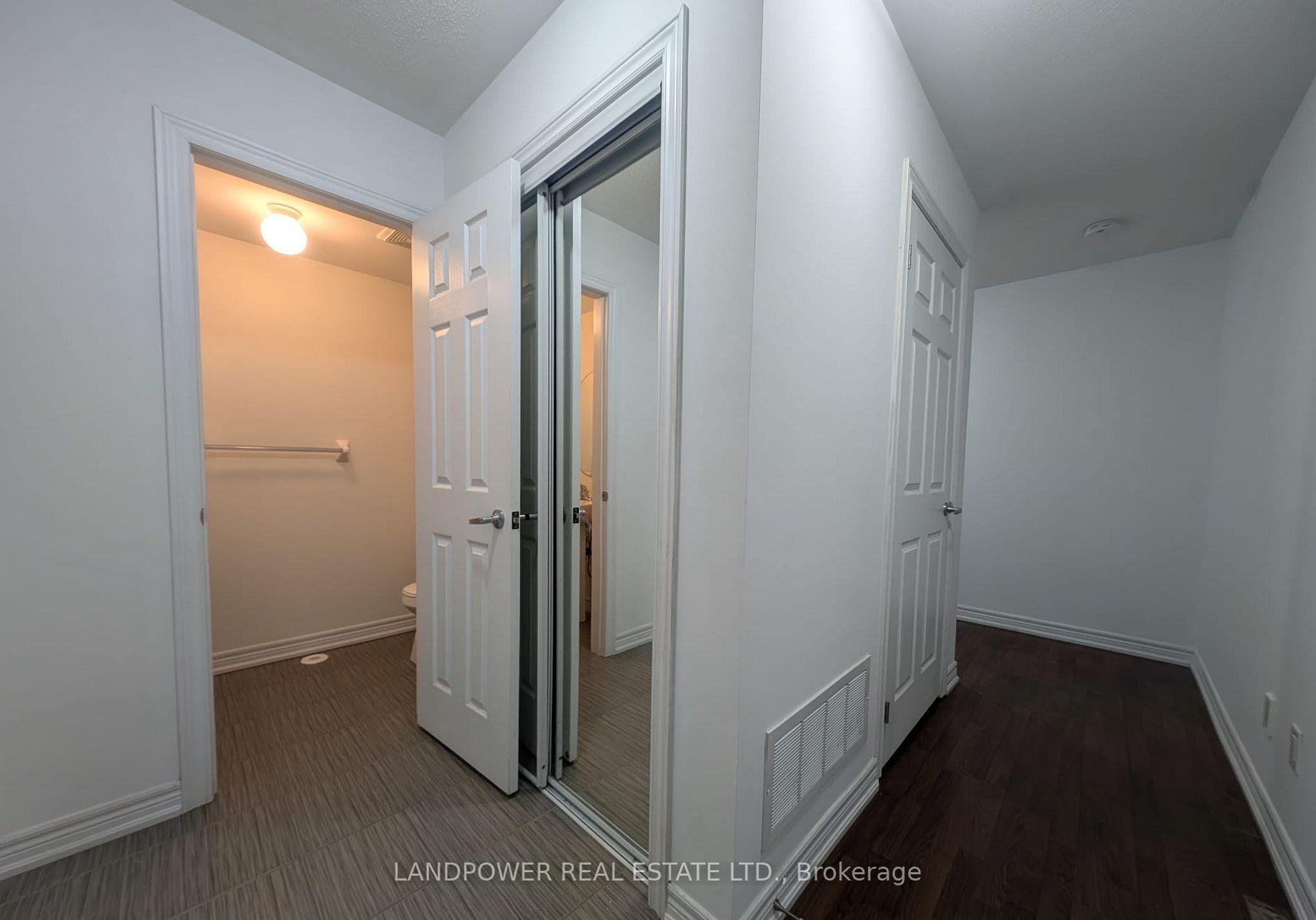 Photo 3 of 9872 Mccowan Road, Markham, Berczy — HOMEH