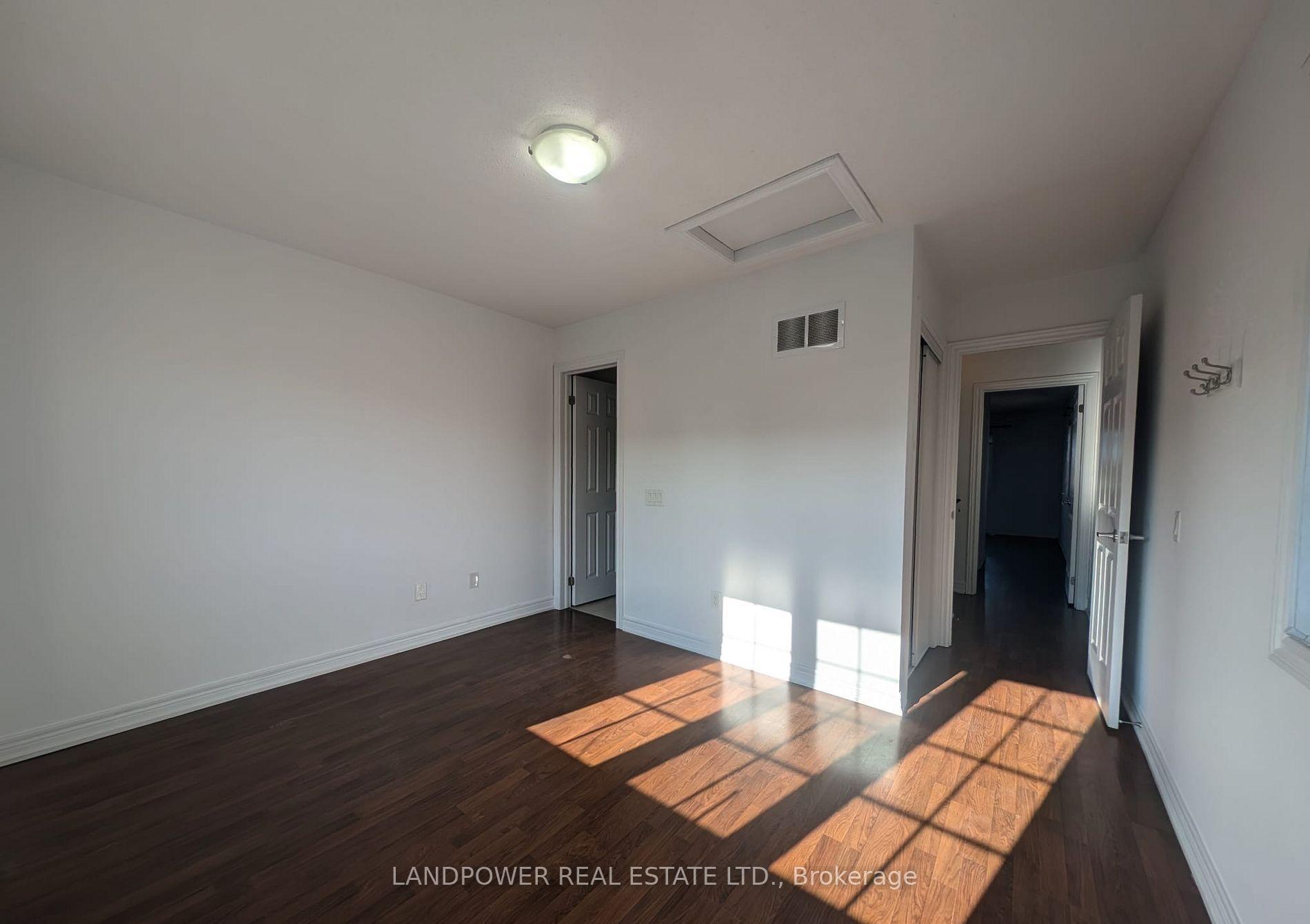 Photo 5 of 9872 Mccowan Road, Markham, Berczy — HOMEH