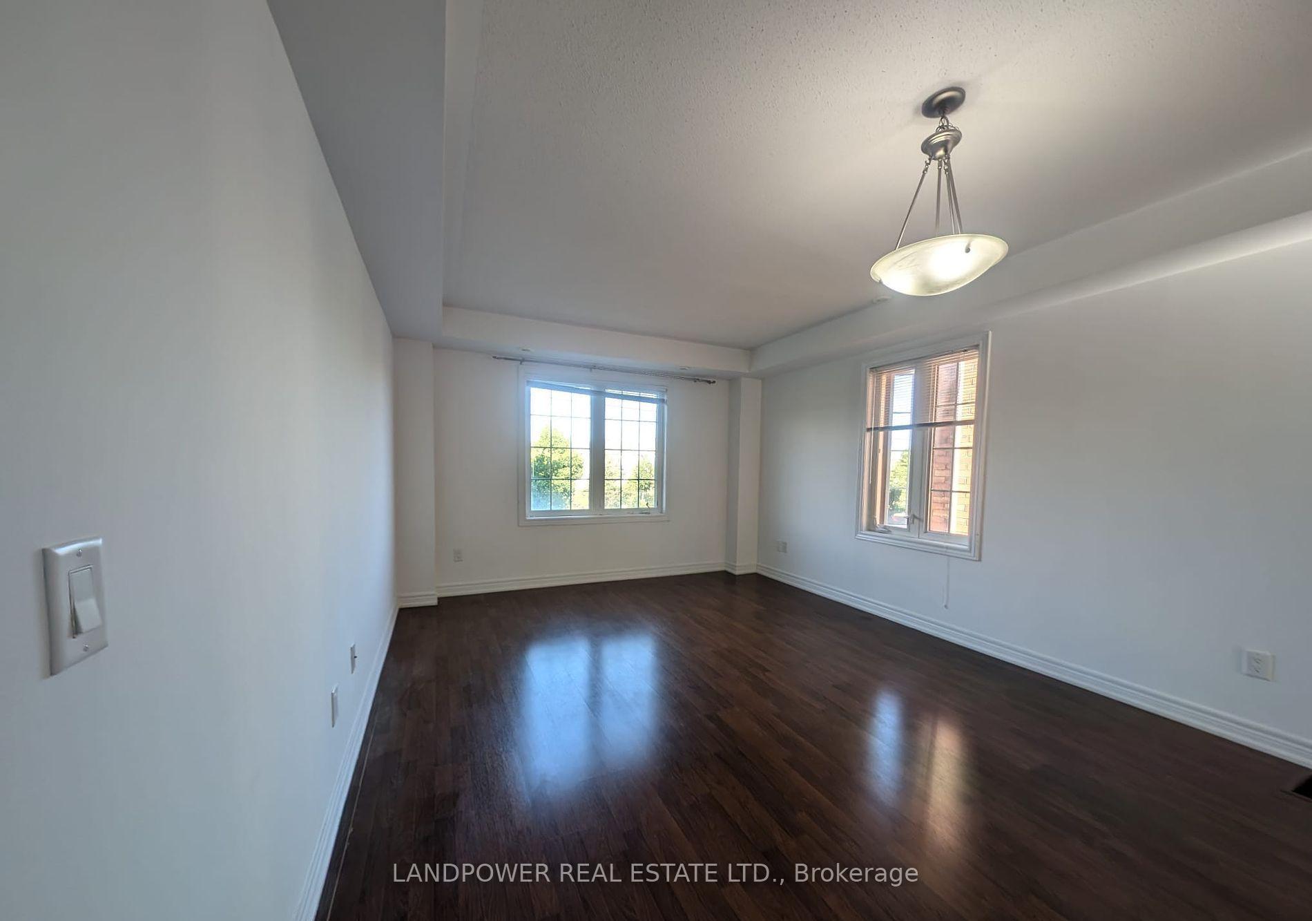 Photo 9 of 9872 Mccowan Road, Markham, Berczy — HOMEH
