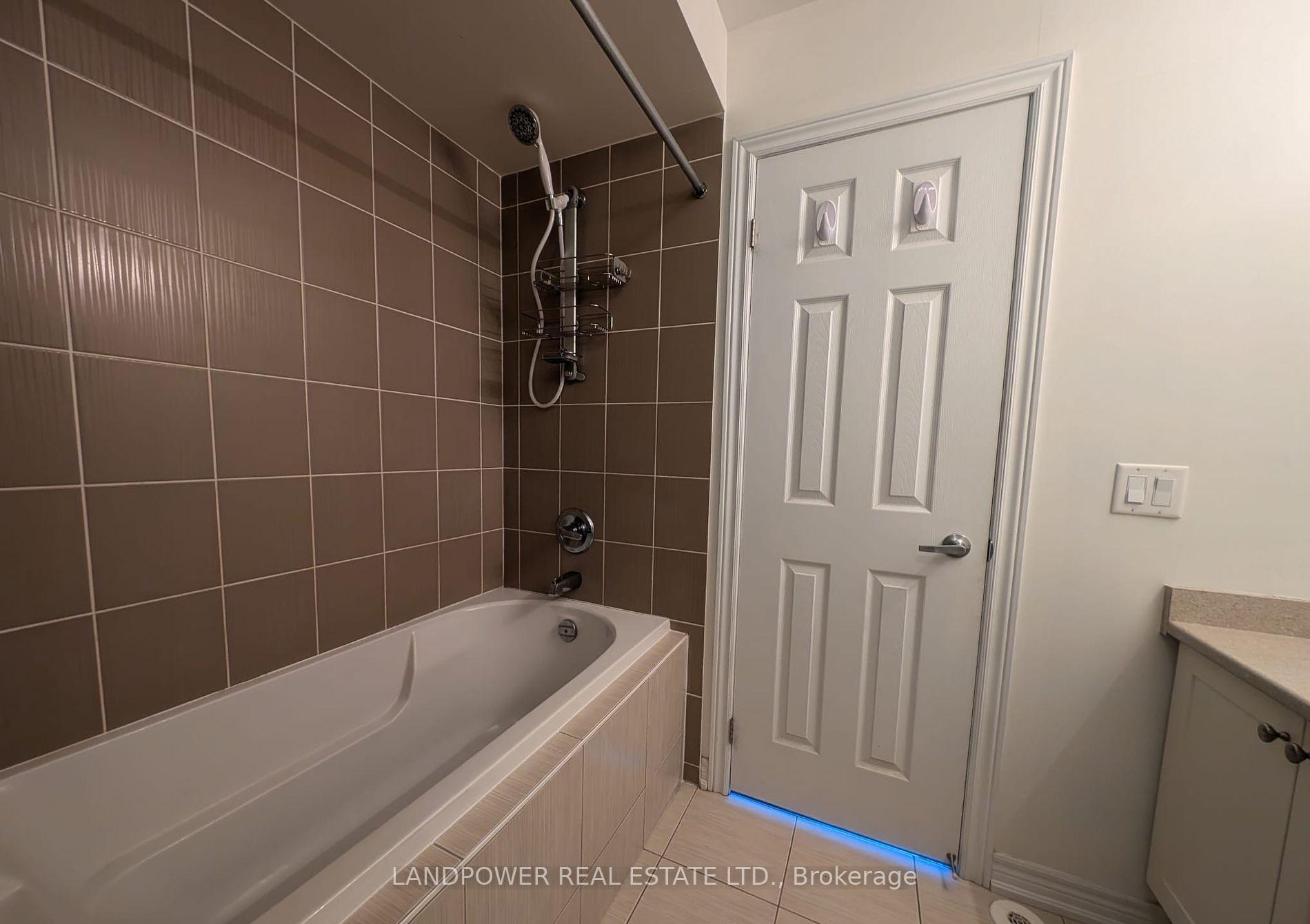 Photo 17 of 9872 Mccowan Road, Markham, Berczy — HOMEH
