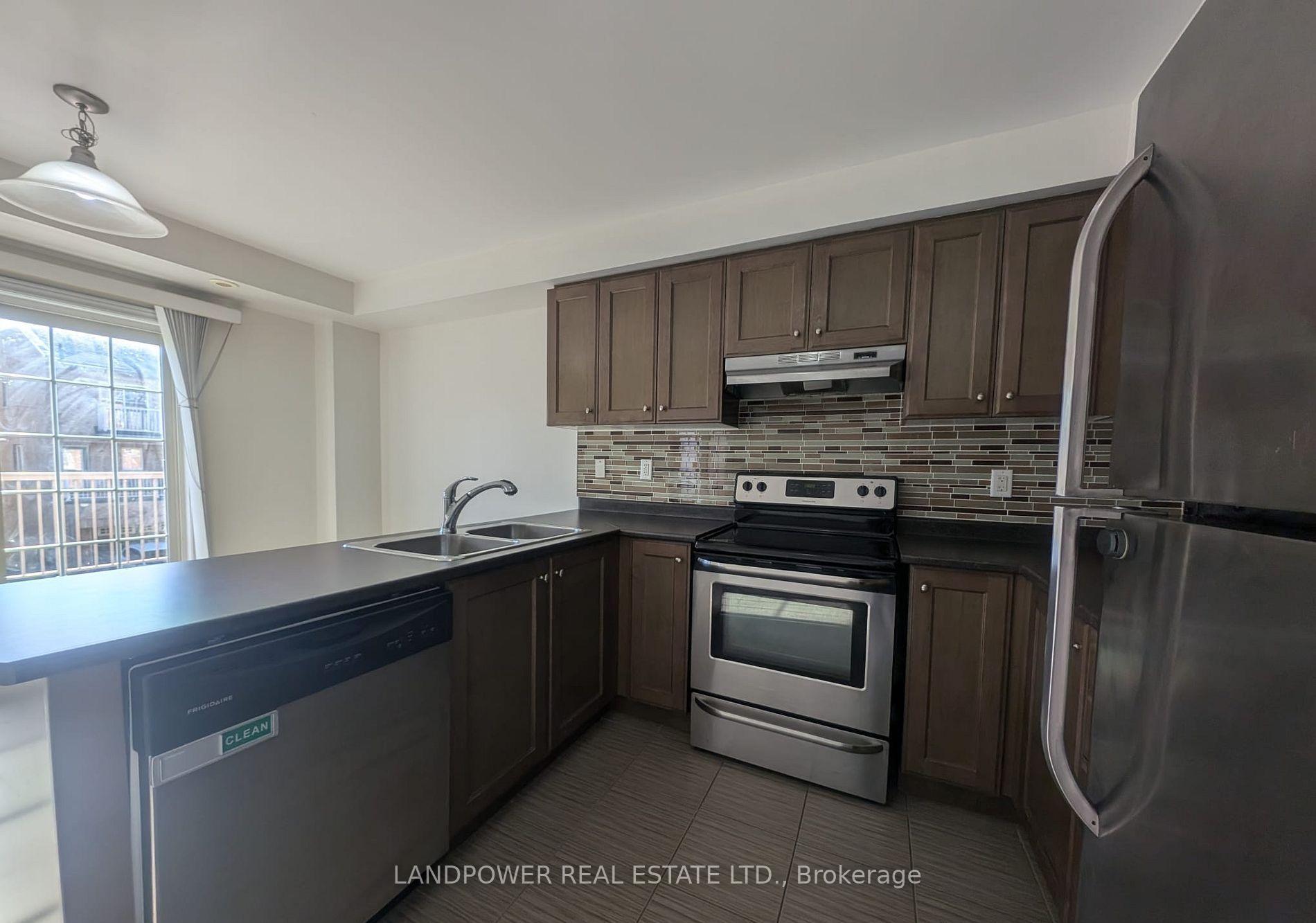 Photo 24 of 9872 Mccowan Road, Markham, Berczy — HOMEH