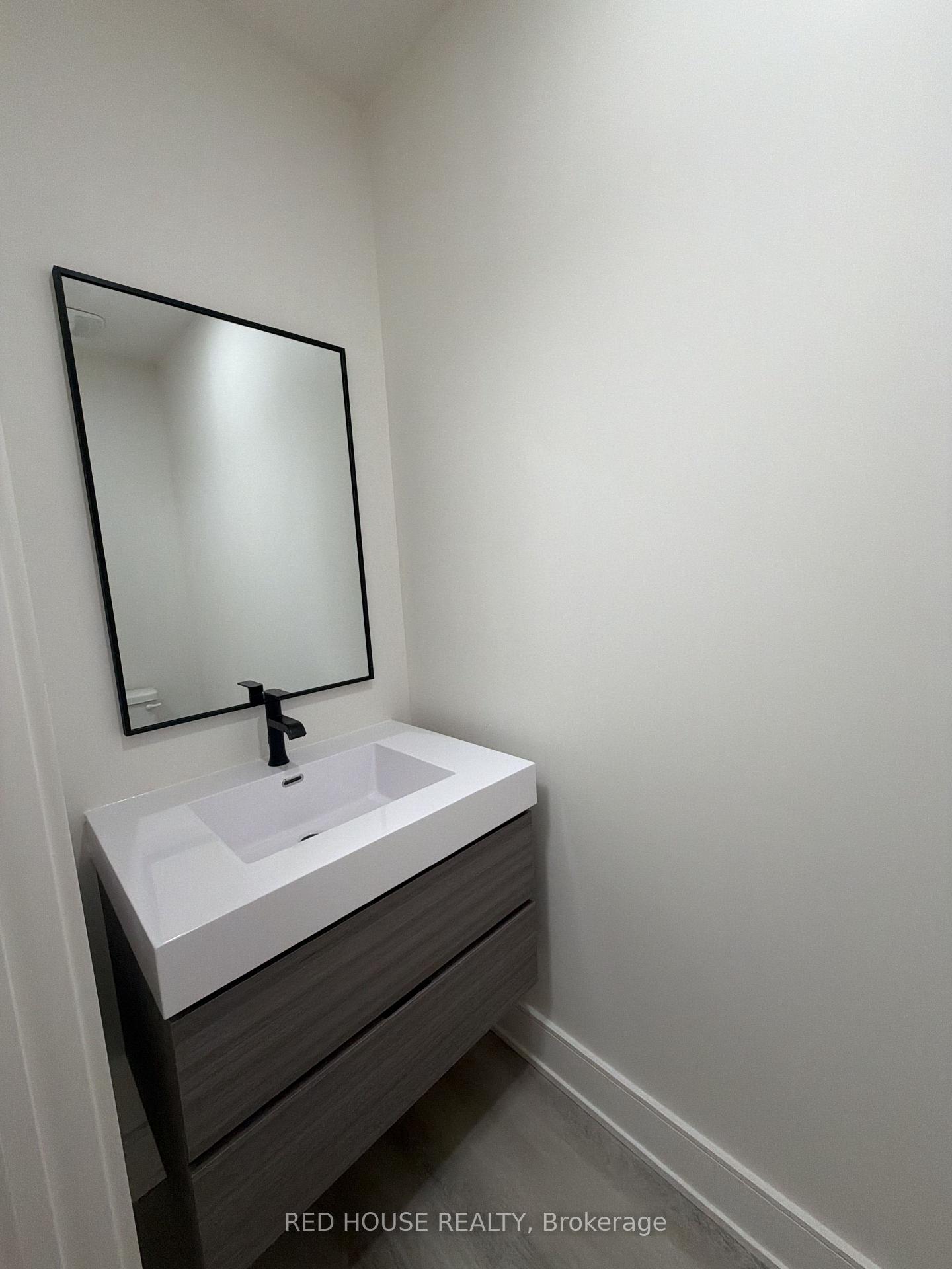 Photo 17 of 131 Everett Common, St. Catharines, Oakdale — HOMEH