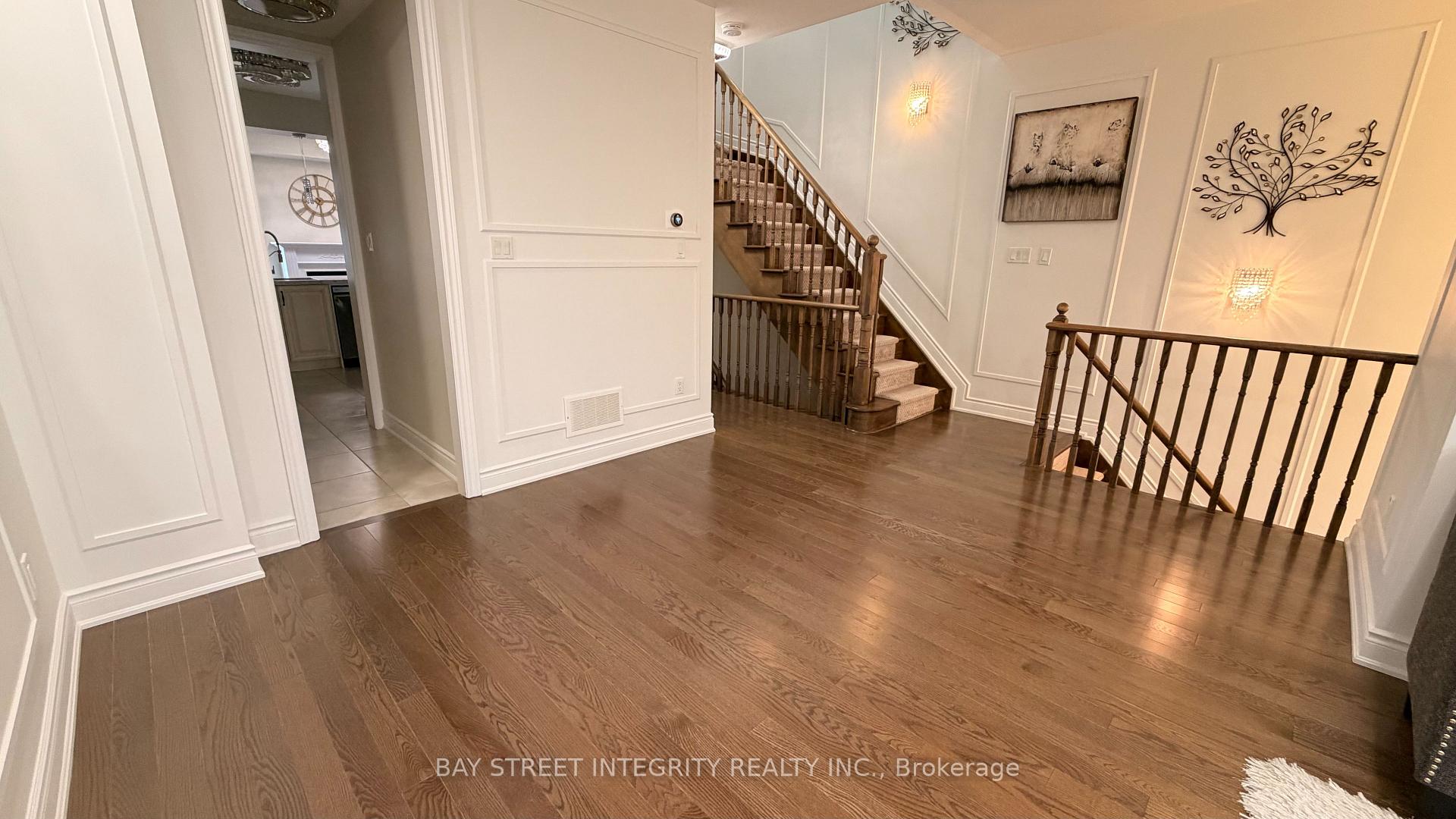 Photo 4 of 148 Sunset Terrace, Vaughan, Vellore Village — HOMEH