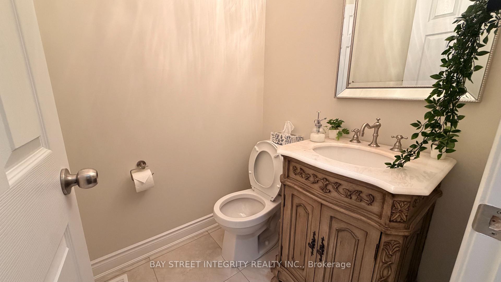Photo 11 of 148 Sunset Terrace, Vaughan, Vellore Village — HOMEH