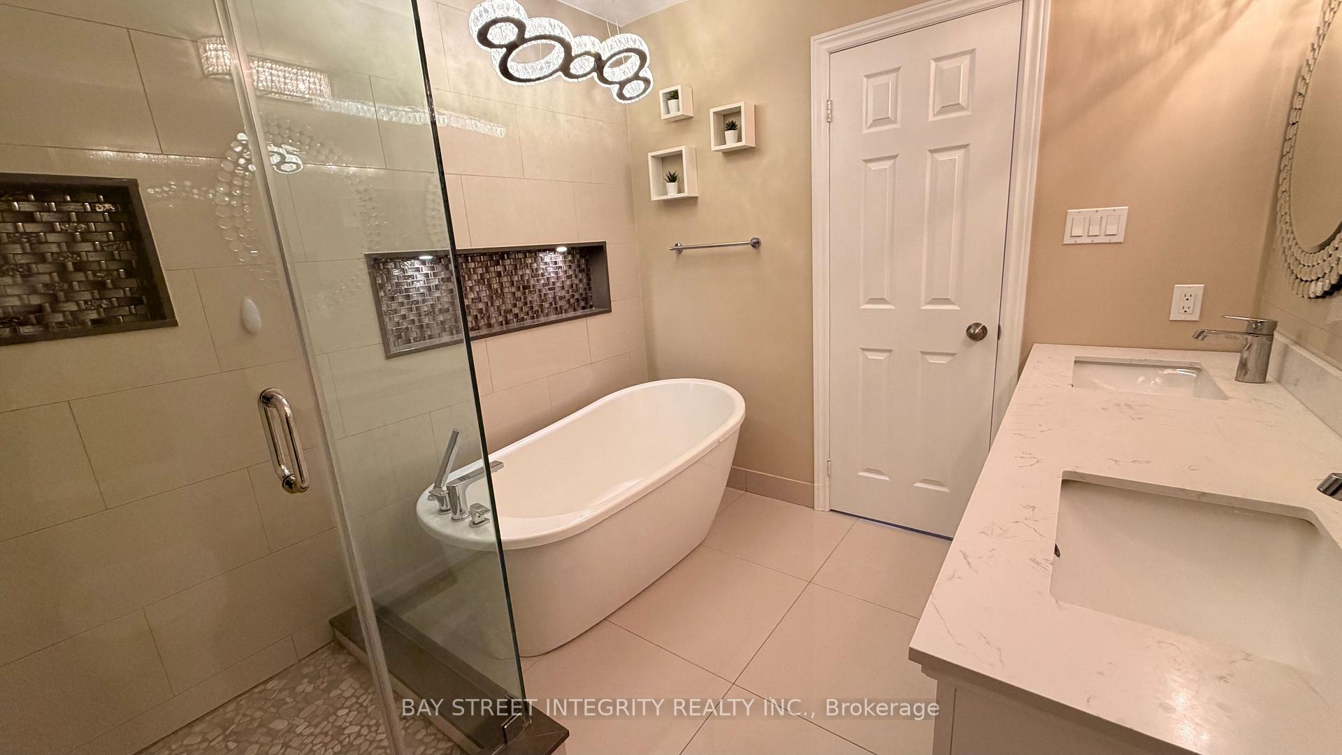 Photo 15 of 148 Sunset Terrace, Vaughan, Vellore Village — HOMEH