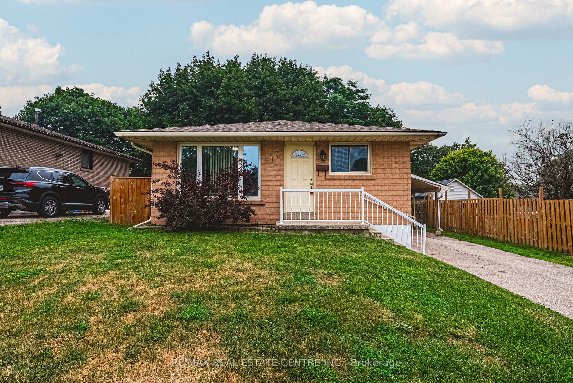 Photo 1 of 7 Chapman Court, Cambridge, Silver Heights — HOMEH
