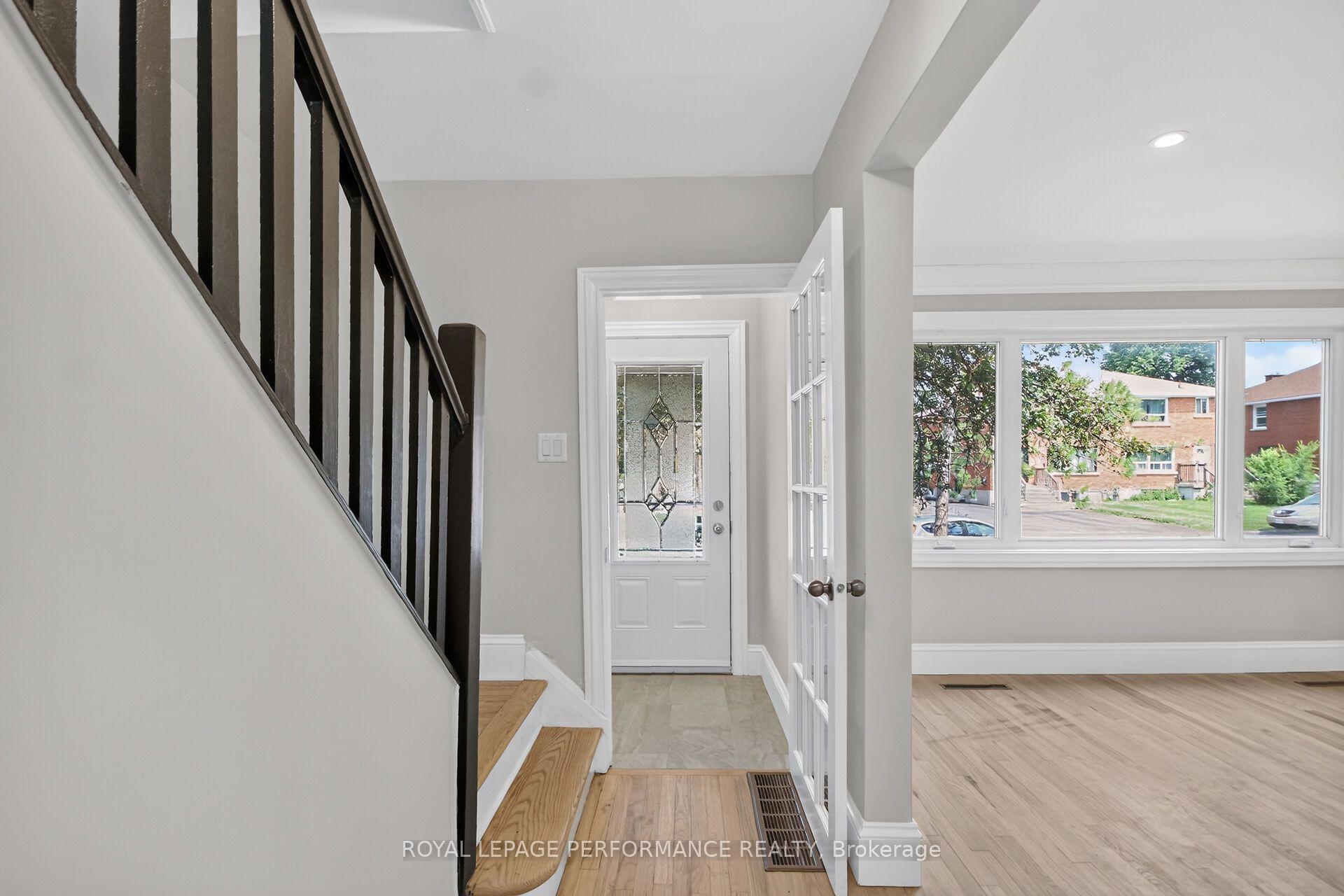 Photo 4 of 1104 Aldea Avenue, Ottawa, Billings Bridge — HOMEH