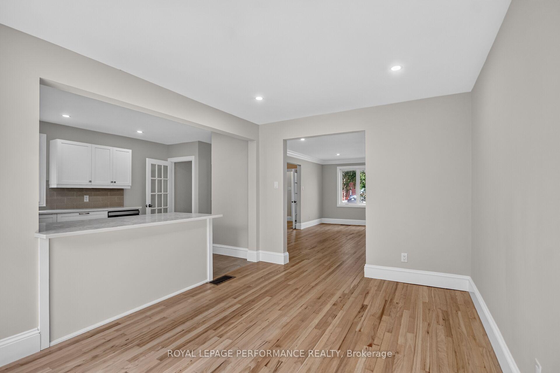 Photo 10 of 1104 Aldea Avenue, Ottawa, Billings Bridge — HOMEH