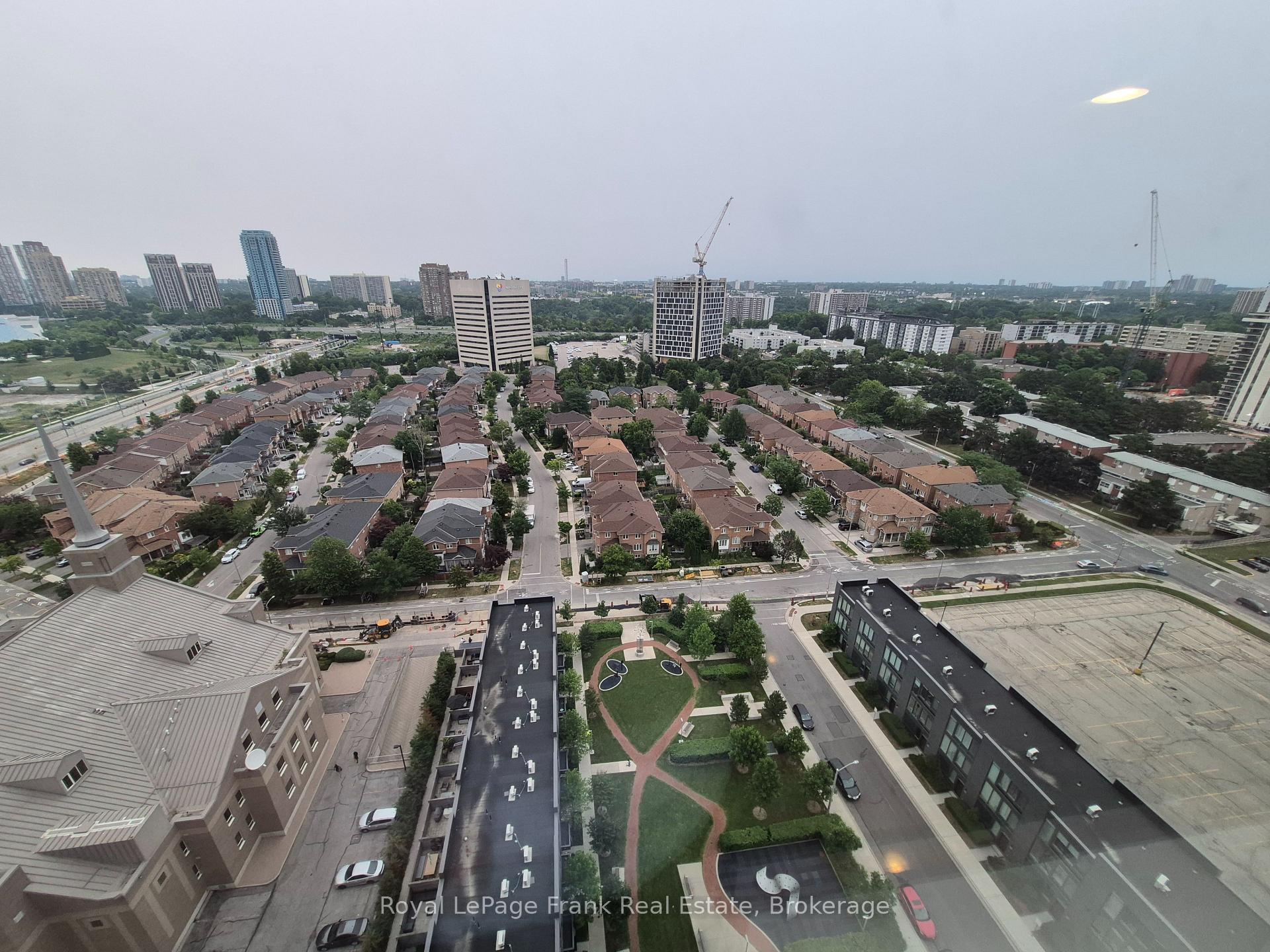 Photo 33 of 2 Sonic Way, Toronto, Flemingdon Park — HOMEH