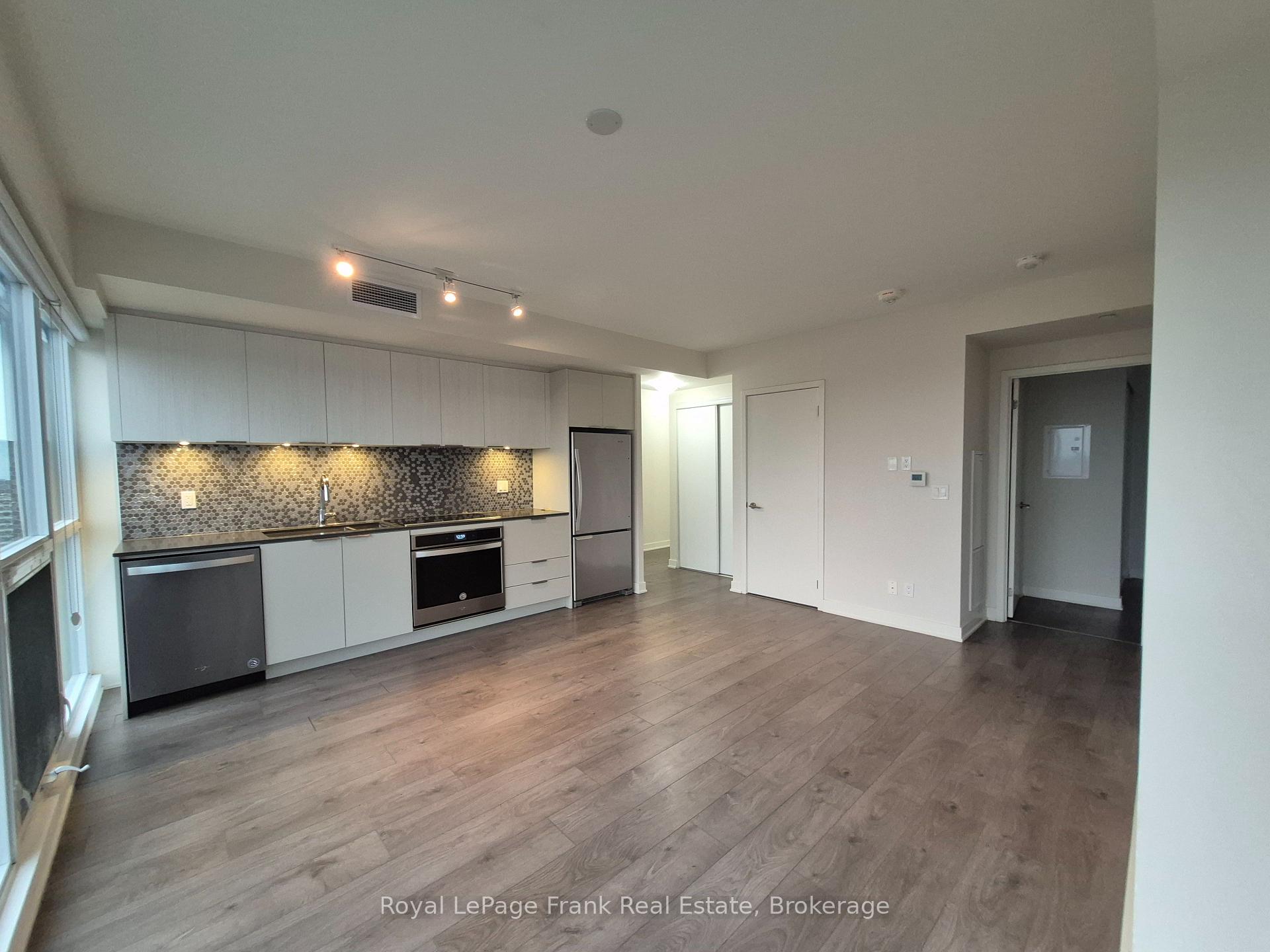 Photo 18 of 2 Sonic Way, Toronto, Flemingdon Park — HOMEH
