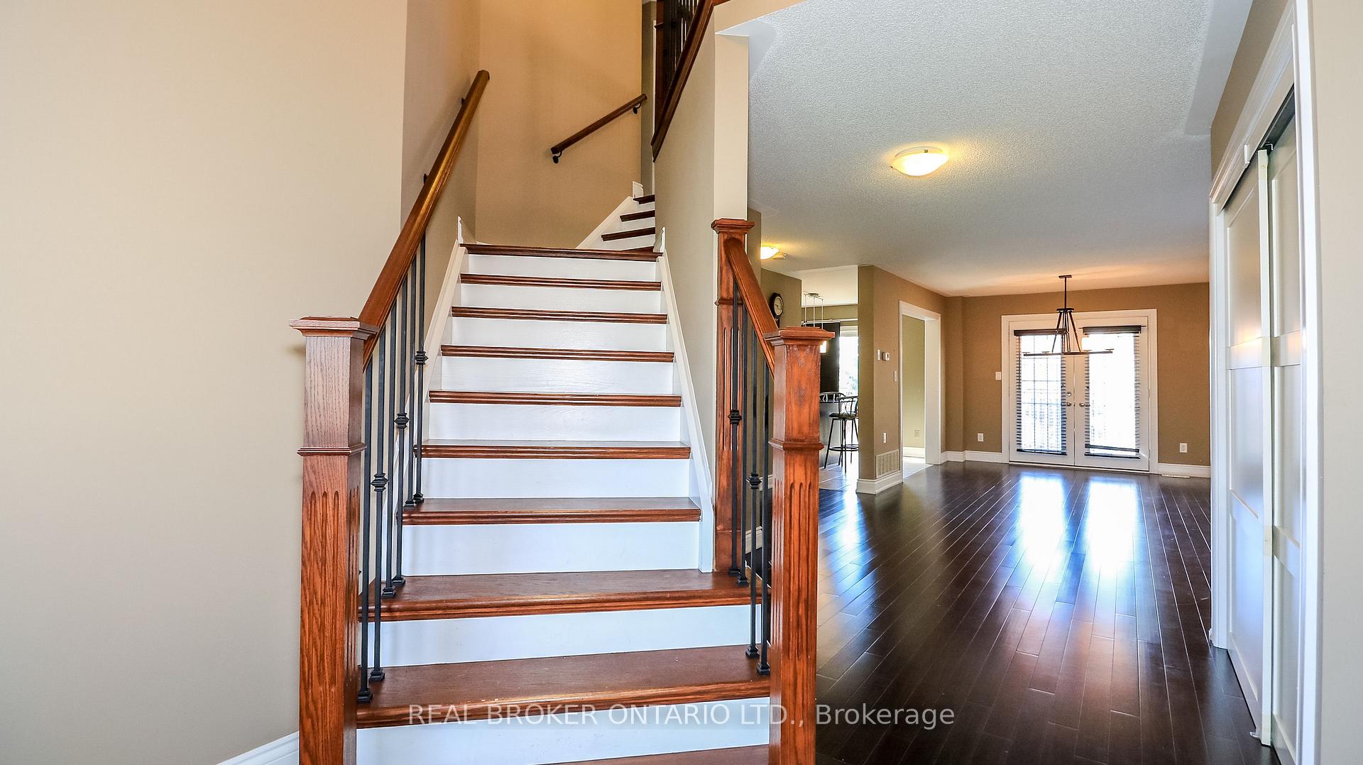 Photo 4 of 2202 Batters Loop, Innisfil, Alcona — HOMEH